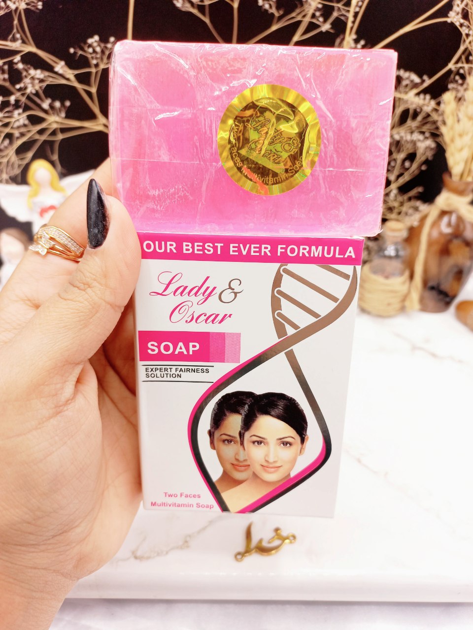 صابون مولتی ویتامین سفید کننده و روشن کننده صورت فیراند لاولی دو چهره کد 5628