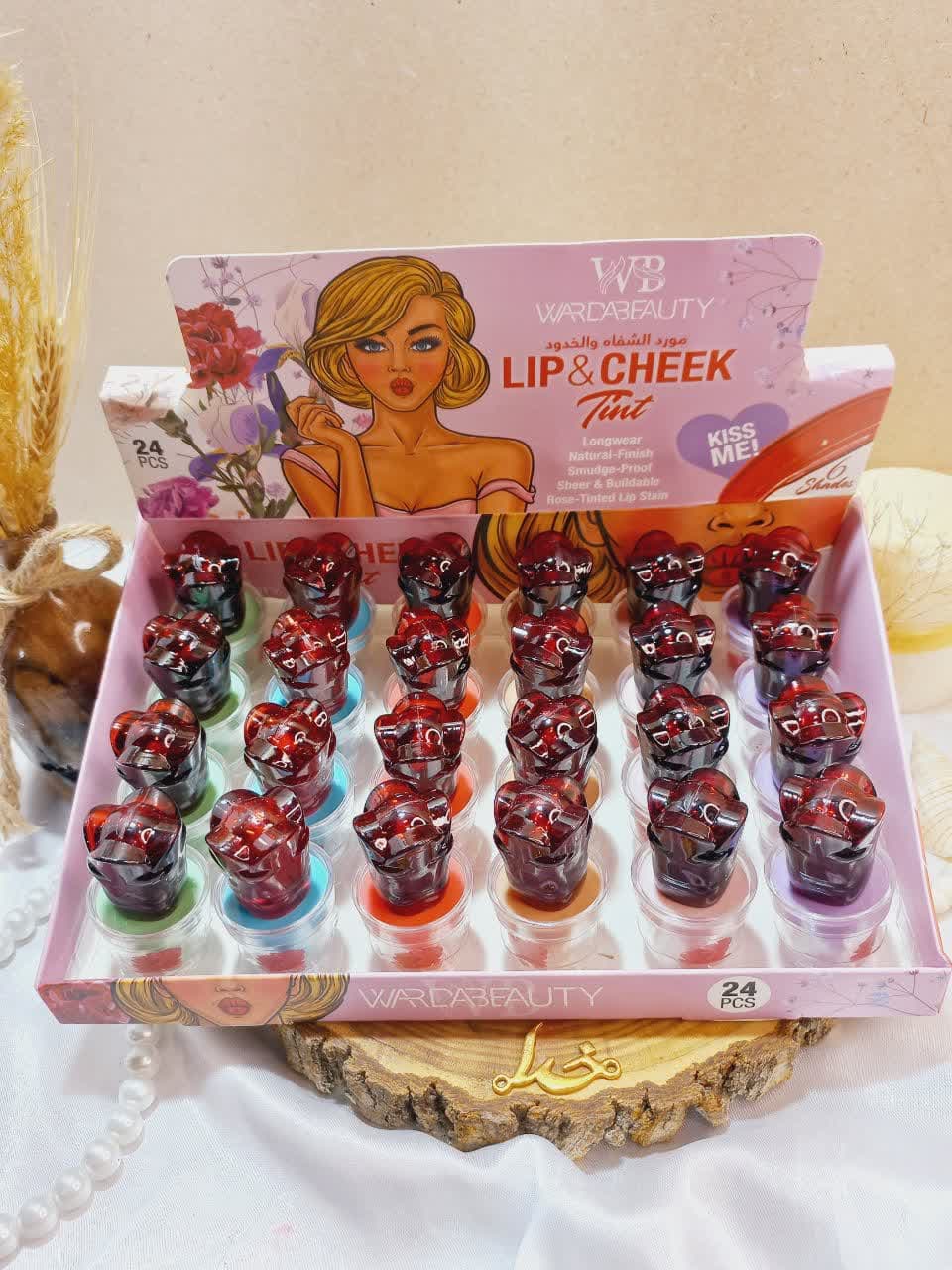 تینت لب طرح گل وردا بیوتی warda beauty کد WB 2242204