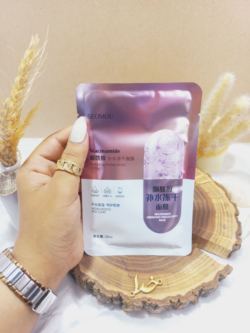 ماسک خنک کننده و آبرسان ورقه‌ای نیاسینامید SEOMOUکد 721077