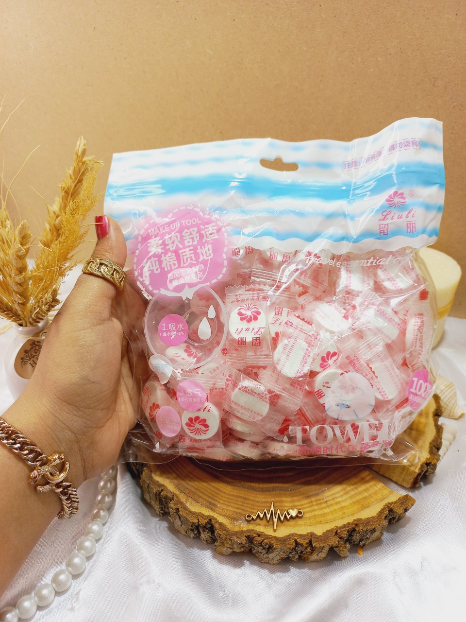 قرص ماسک 100 عددی همراه با کاسه لیولی TOWELS