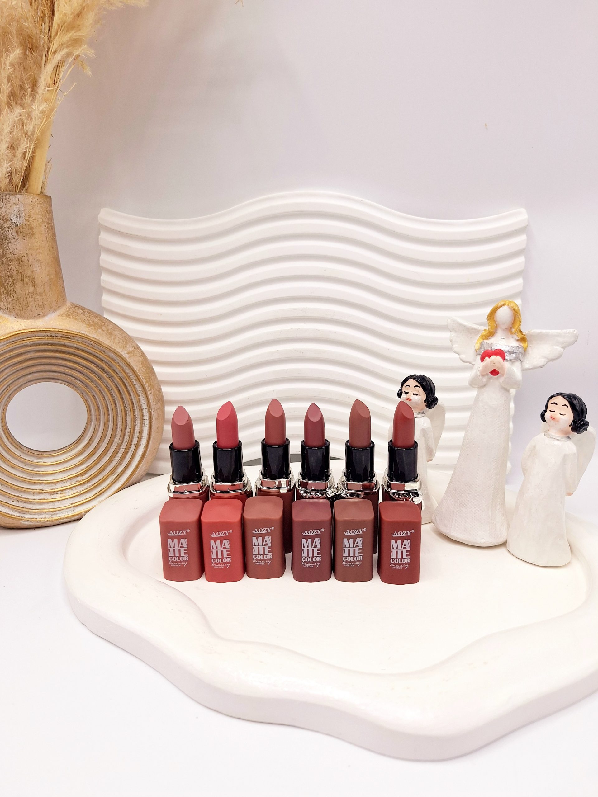 رژ 6 تایی مات مخملی برند Aozy کد 006