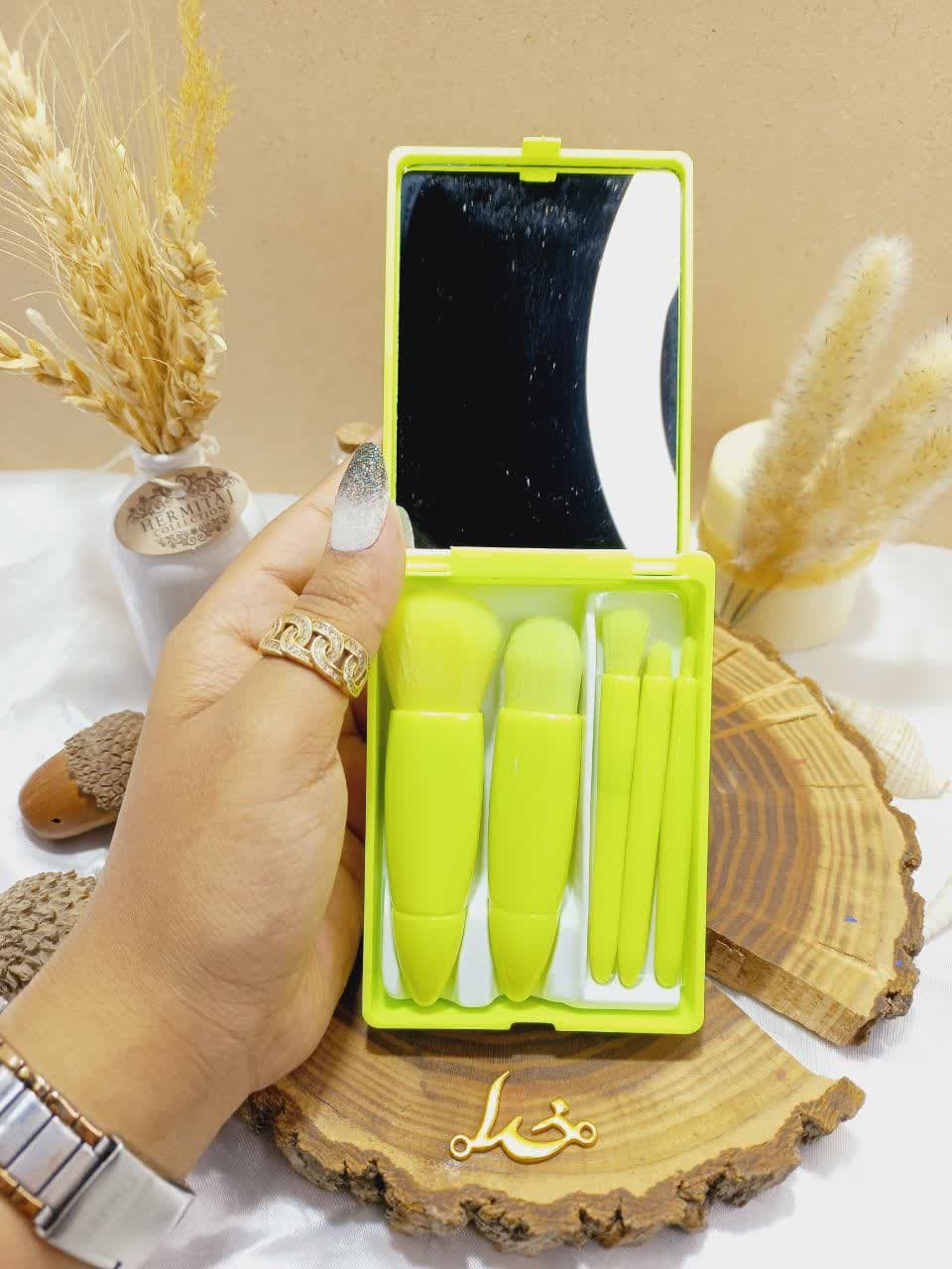 ست براش باکس دار 6 تیکه سبز فسفری