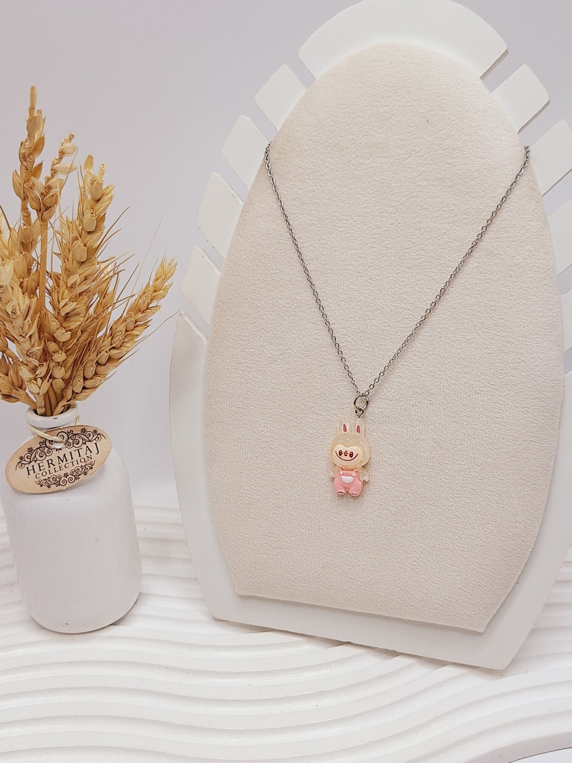 گردنبند لبوبو شب تاب (صورتی روشن)