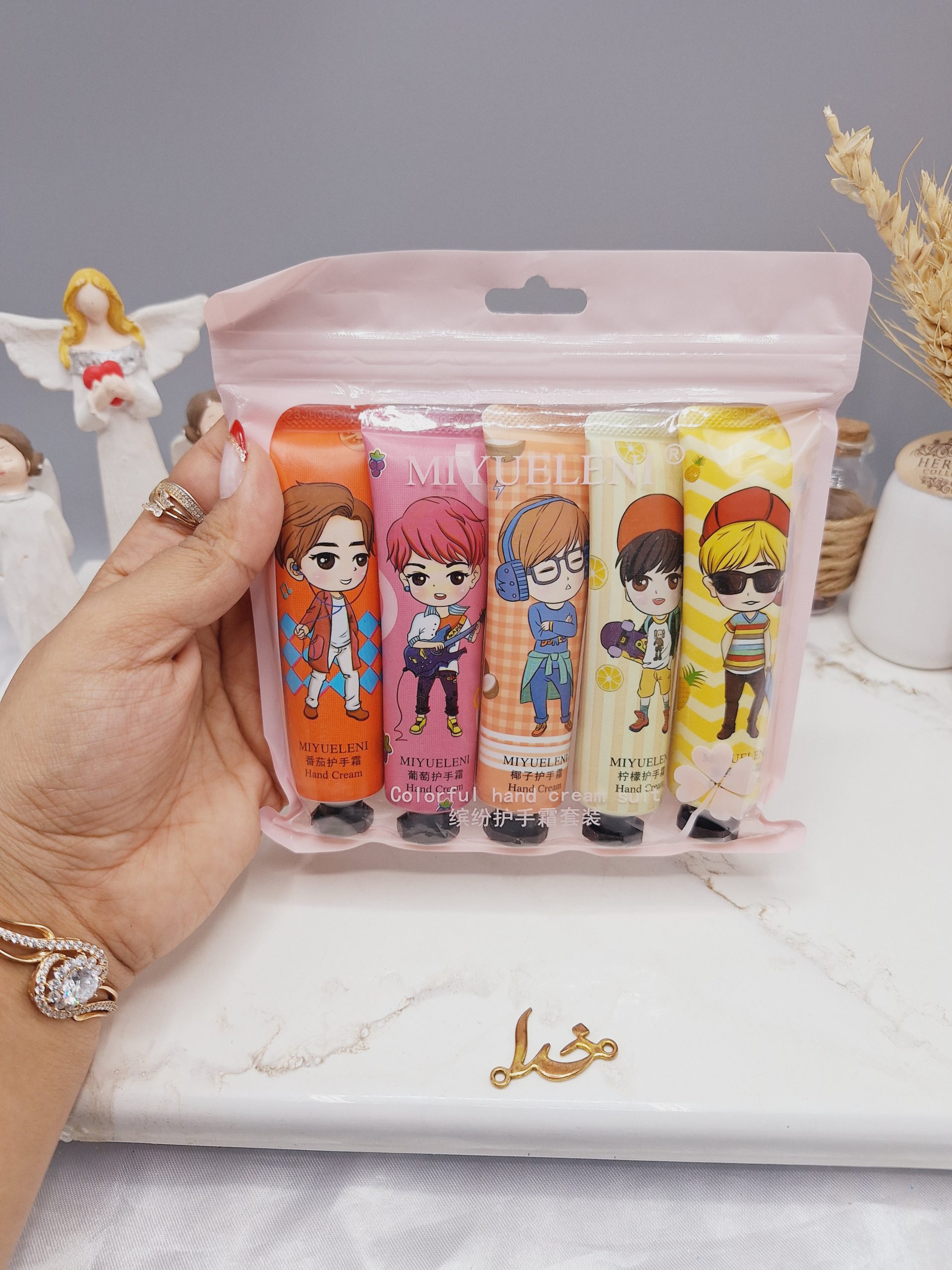 پک کرم دست پسران گوگولی ‏MIYUULENT‏