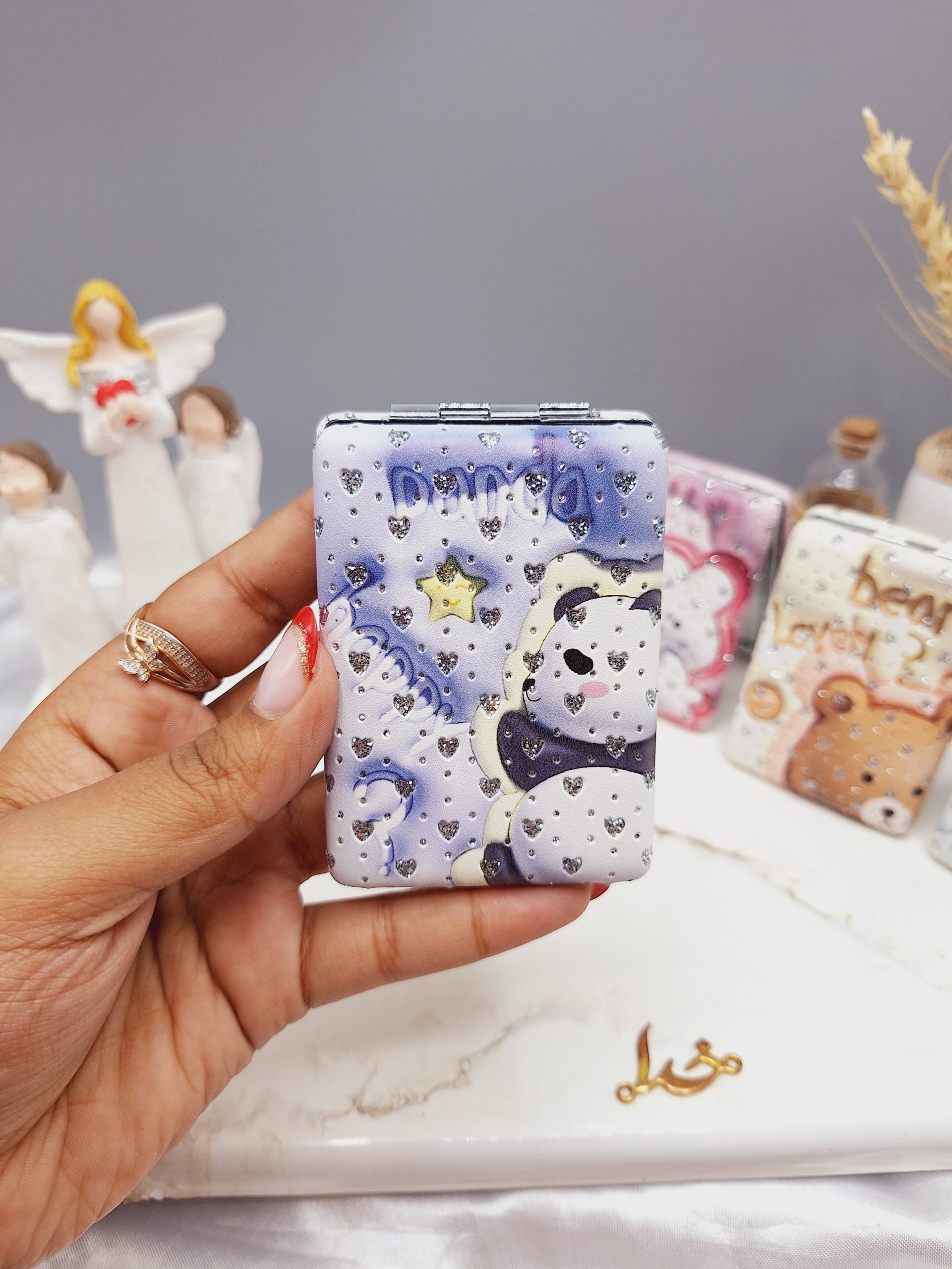 آینه آرایشی مدل مستطیل طرح فانتزی عروسک نگین دار