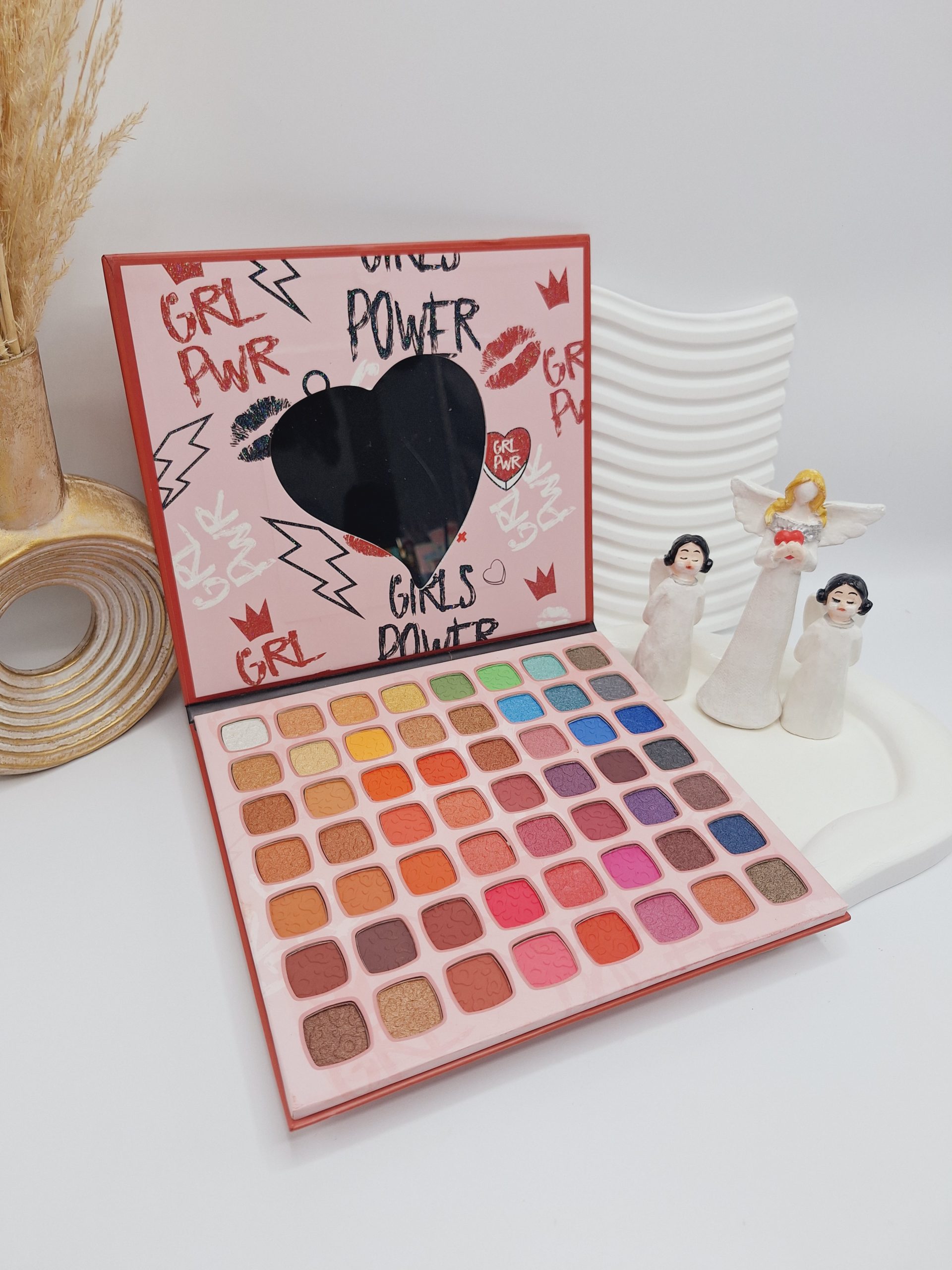 پالت سایه 56 رنگ برند موکالره اورجینال کد 3544