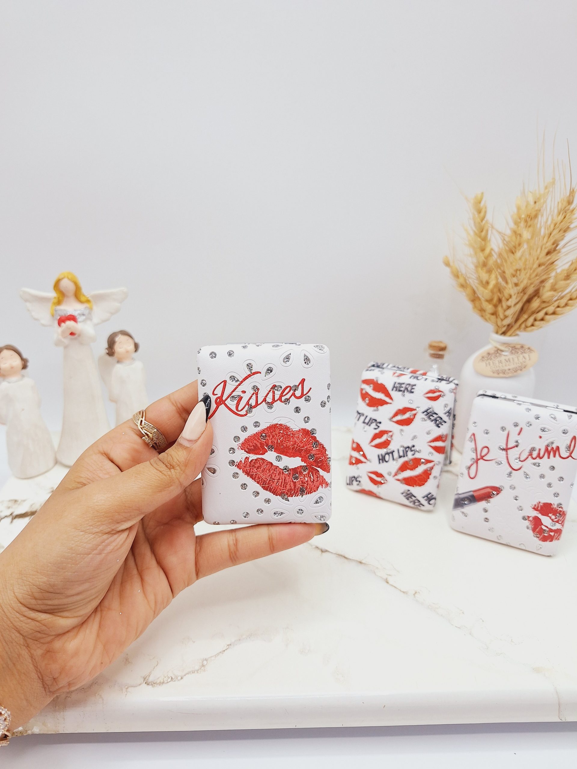 آینه دو طرفه جیبی طرح آرایشی ارسال رندوم