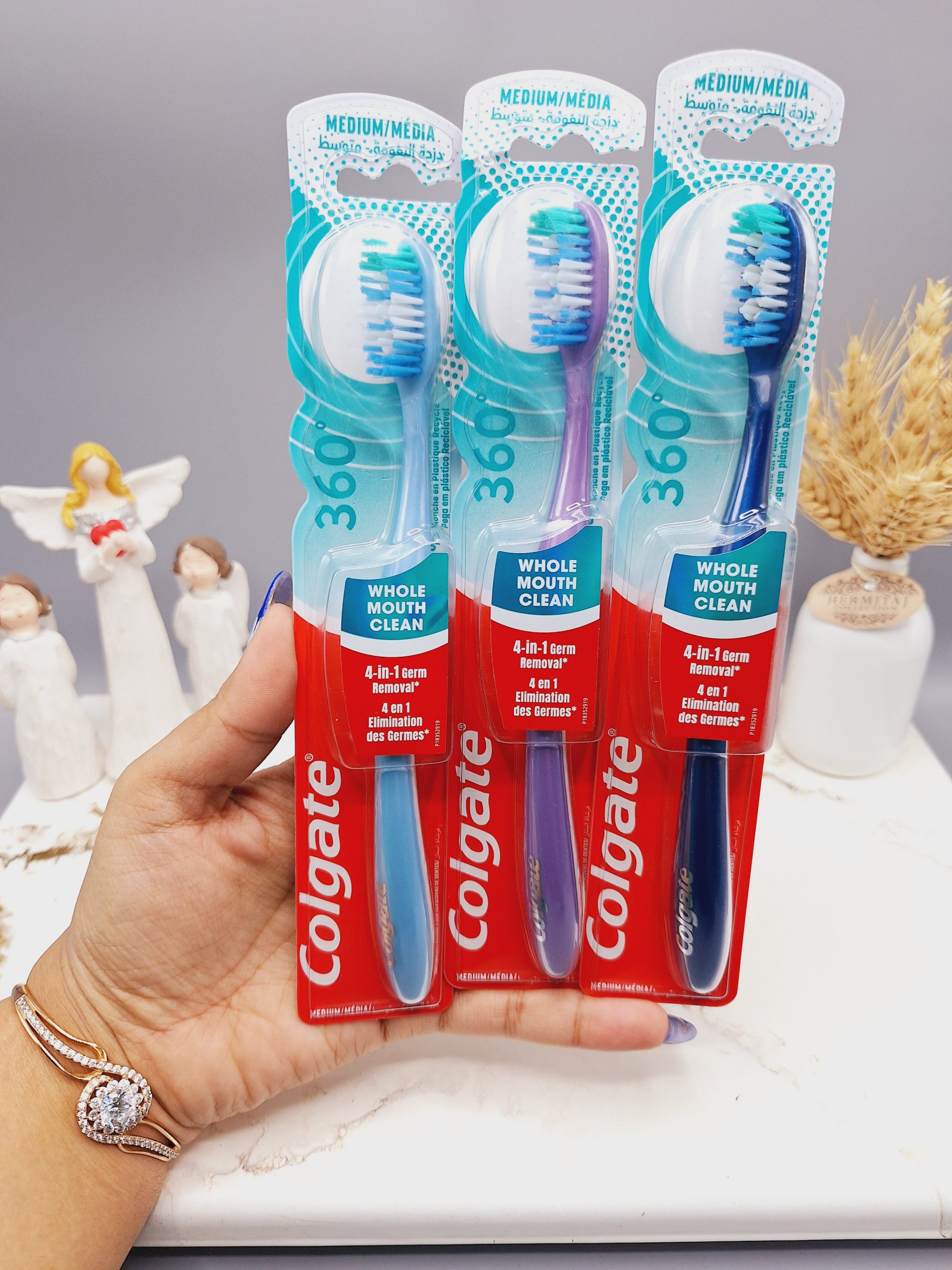 مسواک کلگیت مدل 360 درجه Whole Mouth Clean با برس متوسط کد 3800