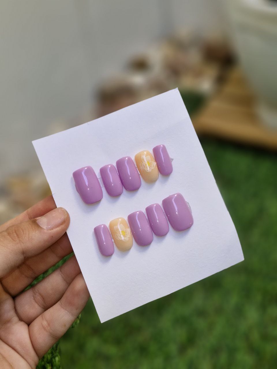 ناخن مصنوعی با مواد کاشت  طرح شکوفه بهاری بنفش (به همراه پک اختصاصی)