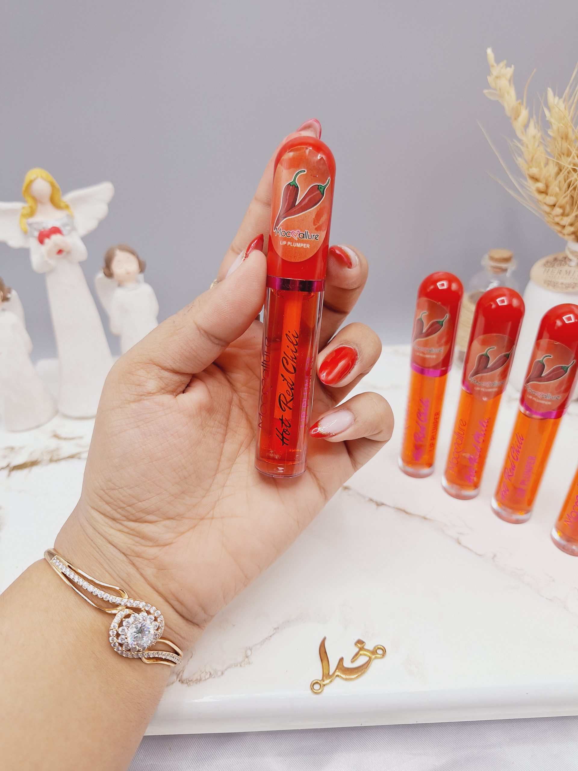 حجم دهنده لب فلفلی موکالره Mocallure کد 1052