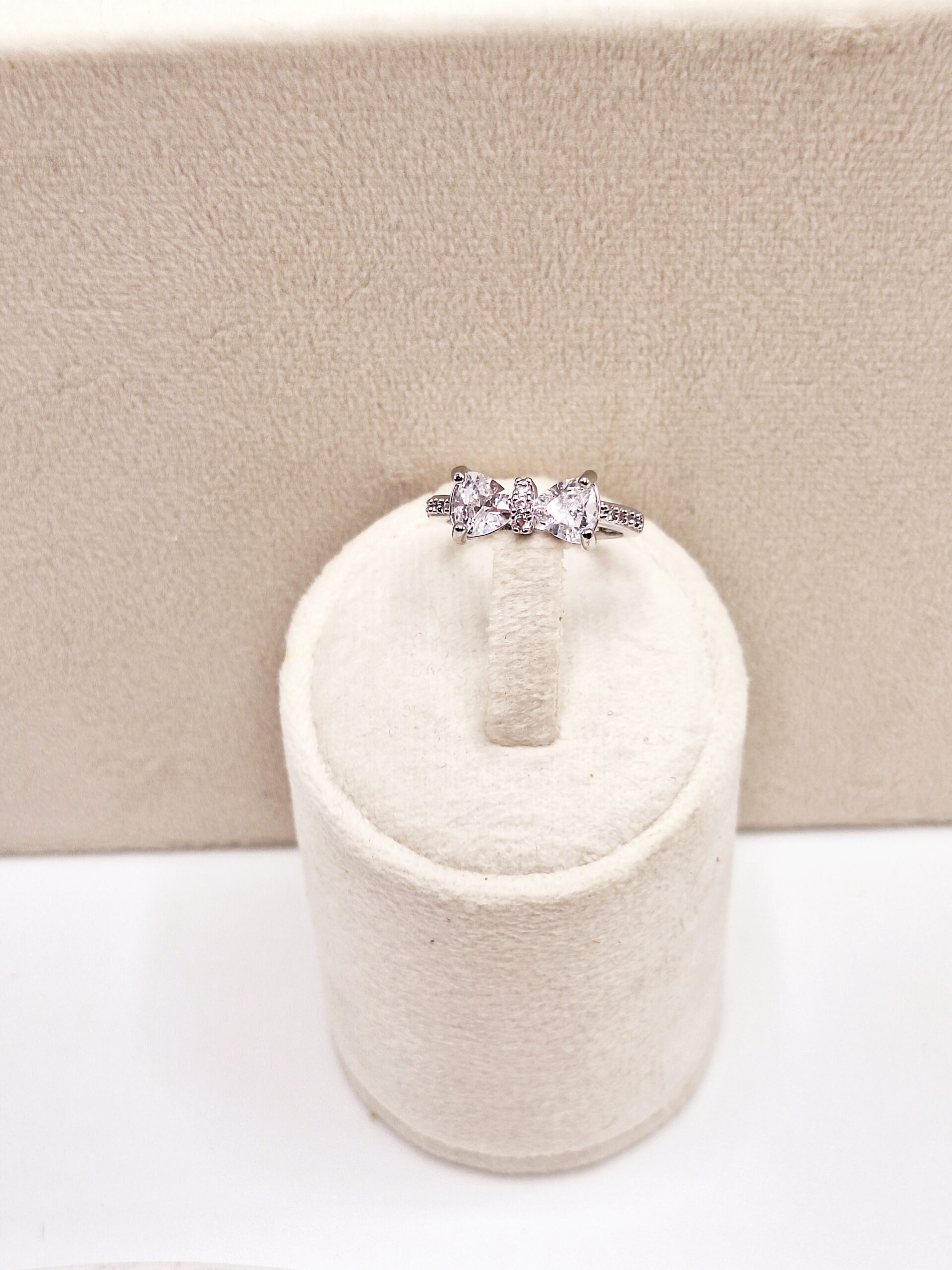 انگشتر طرح پاپیون سوارسکی فری سایز