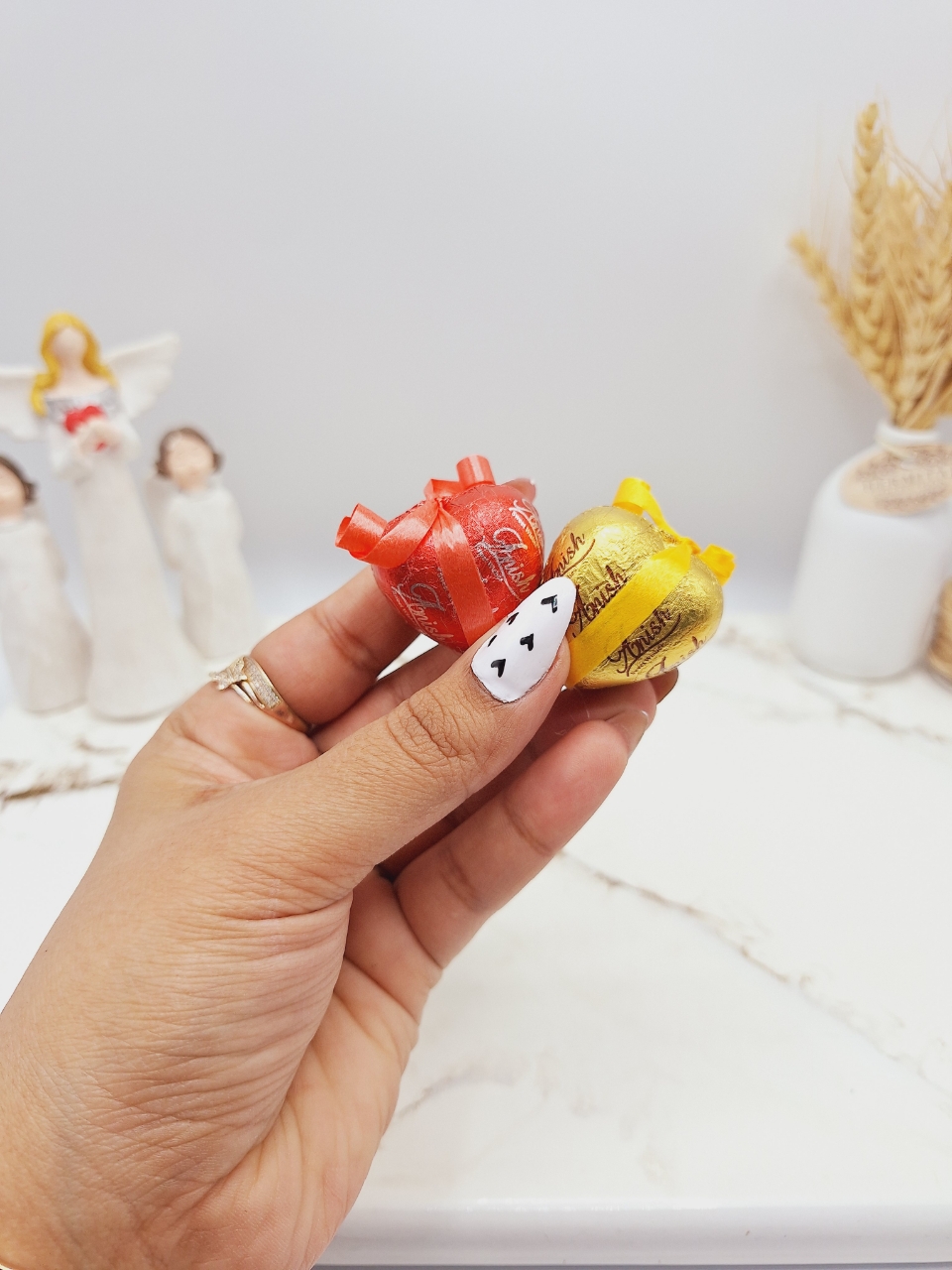 شکلات قلبی پاپیون دار