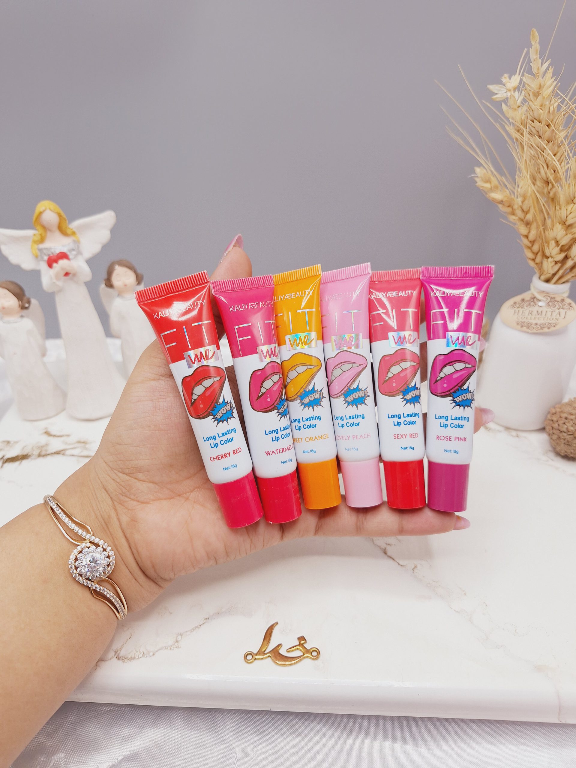 ماسک لب تیوپی پرطرفدار با رنگدهی عالی لب برند KALIYABEAUTY کد j833