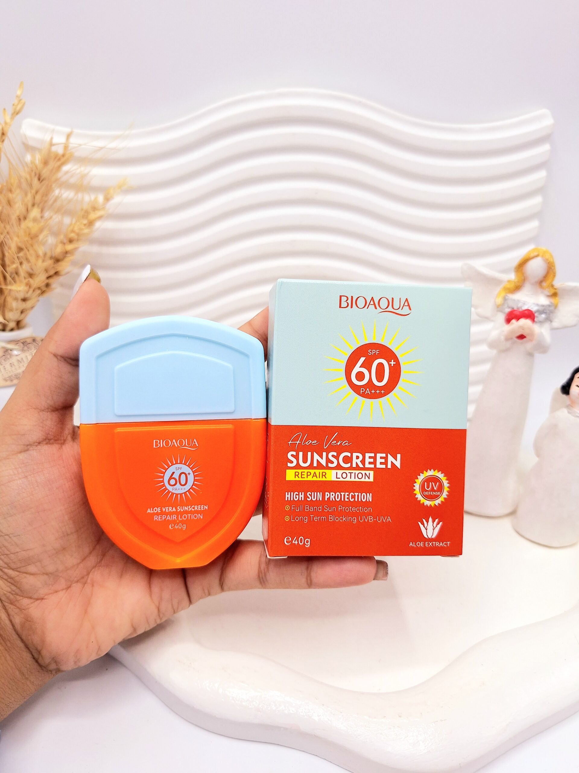 کرم ضد آفتاب بی رنگ بیواکوا 60 Spf با عصاره آلوورا کد 37381