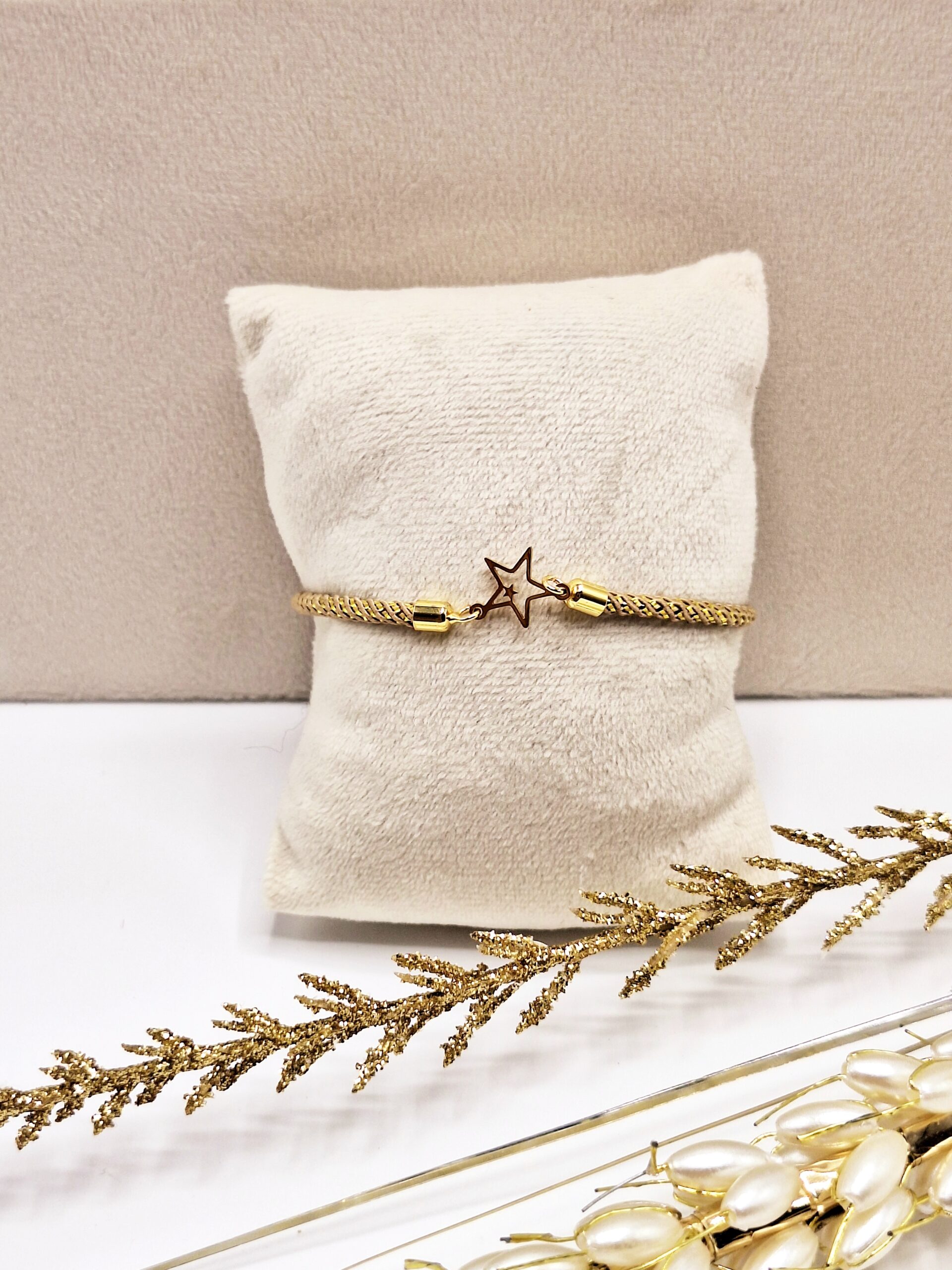 دستبند بافت طرح ستاره