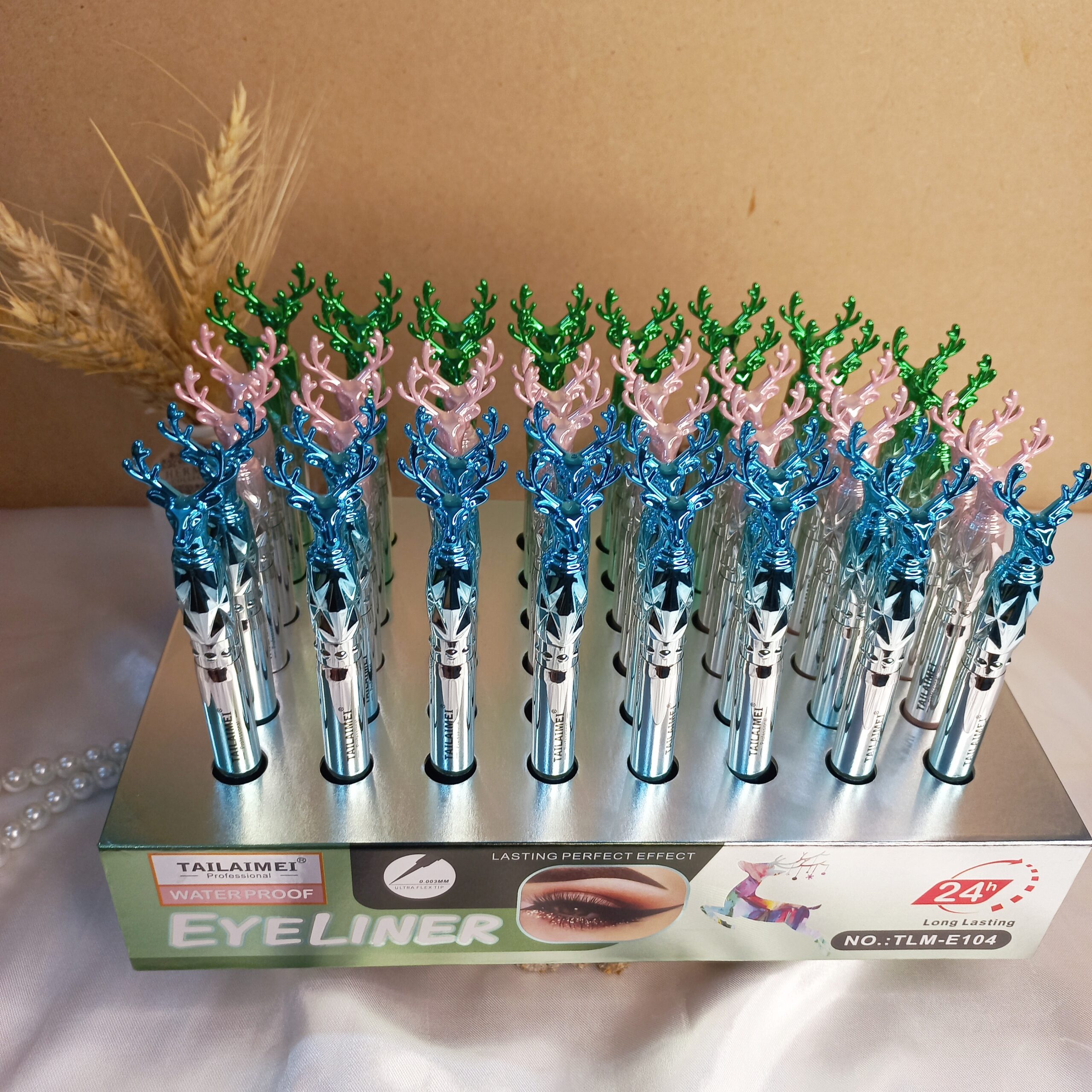 خط چشم ماژیکی طرح گوزن تایلامی