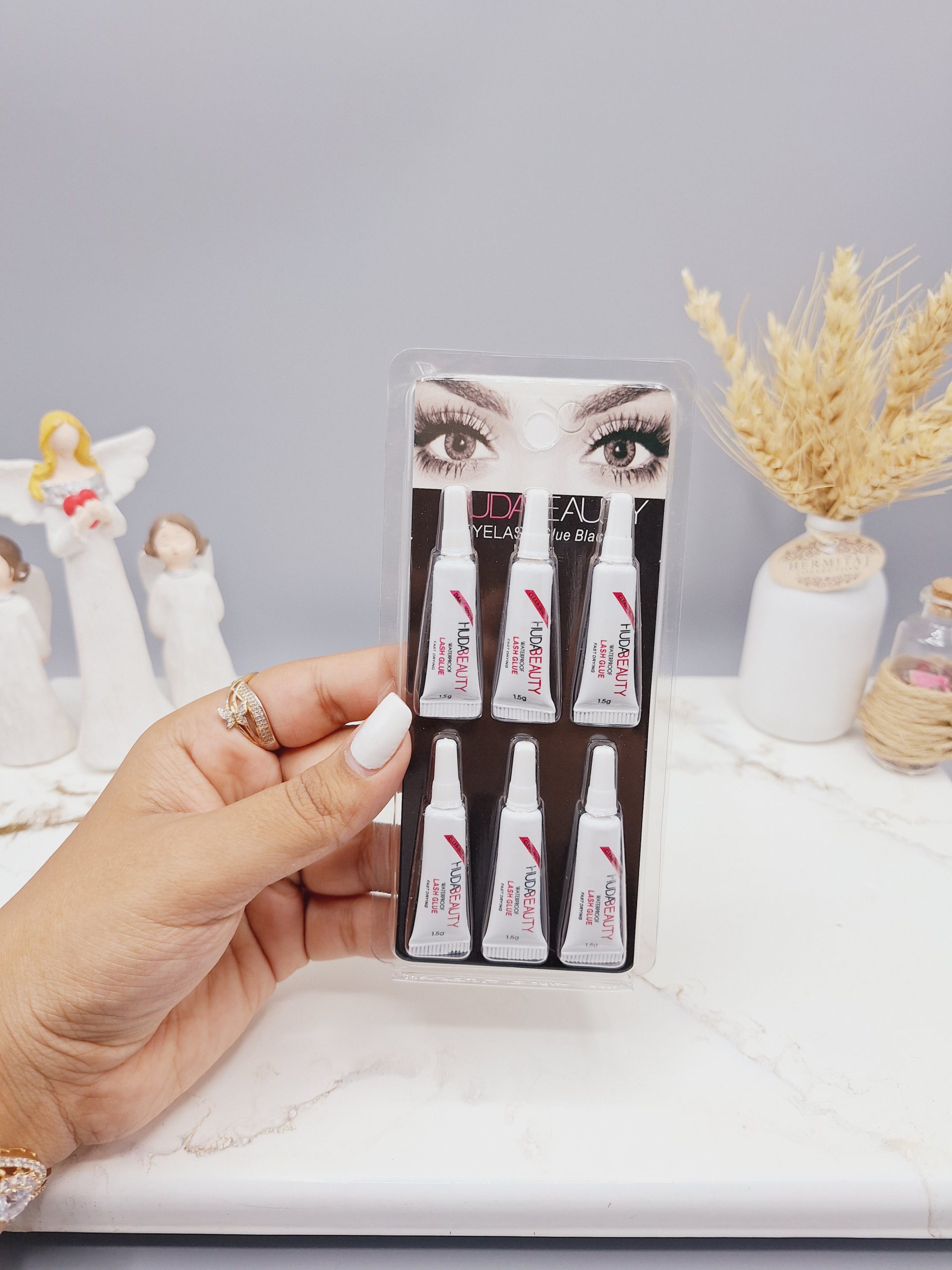 پک 6 تایی چسپ مژه  برند HUDABEAUTY‏ کد 0214