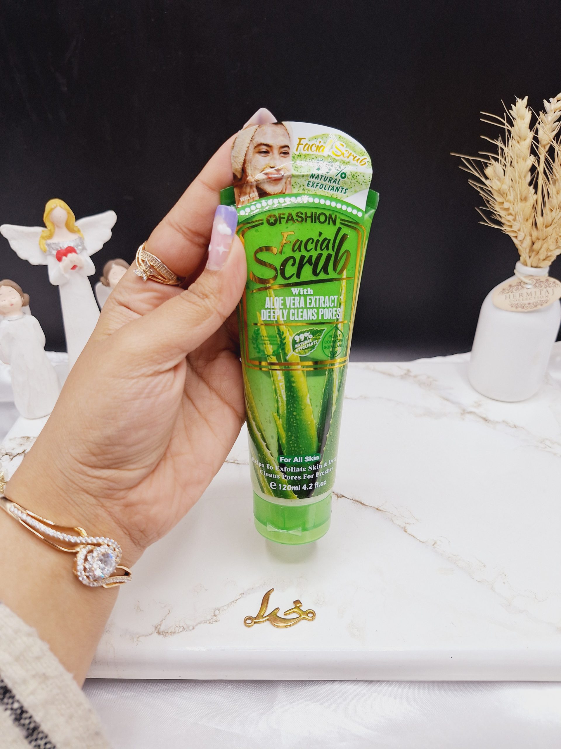 اسکراب و لایه بردار کوچک کننده منافذ رایحه آلوئه ورا وکالی WKL681