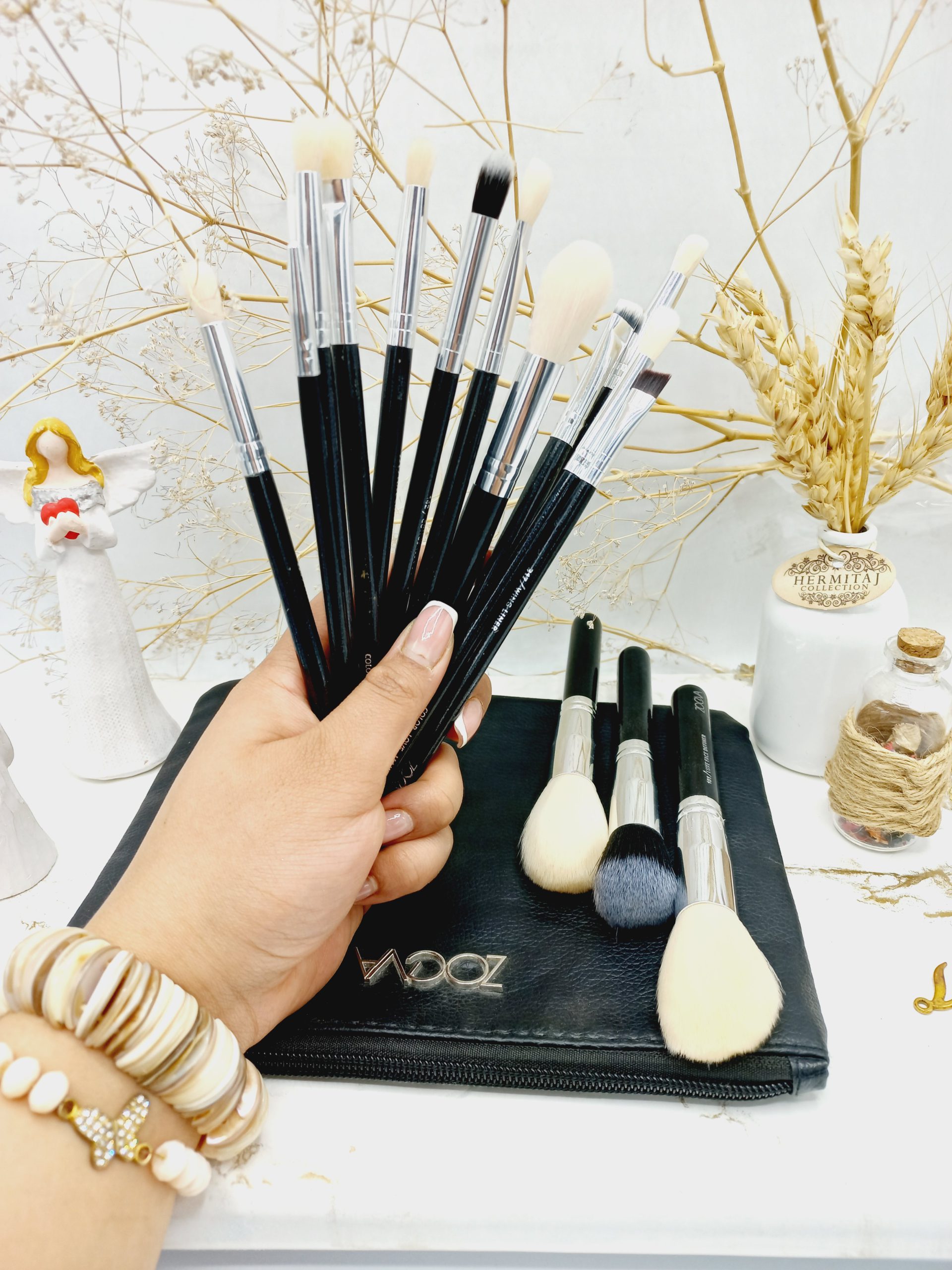 ست براش مشکی اصل 15 عددی لاکچری زووا با کیف چرمی ZOEVA (کیف مشکی)