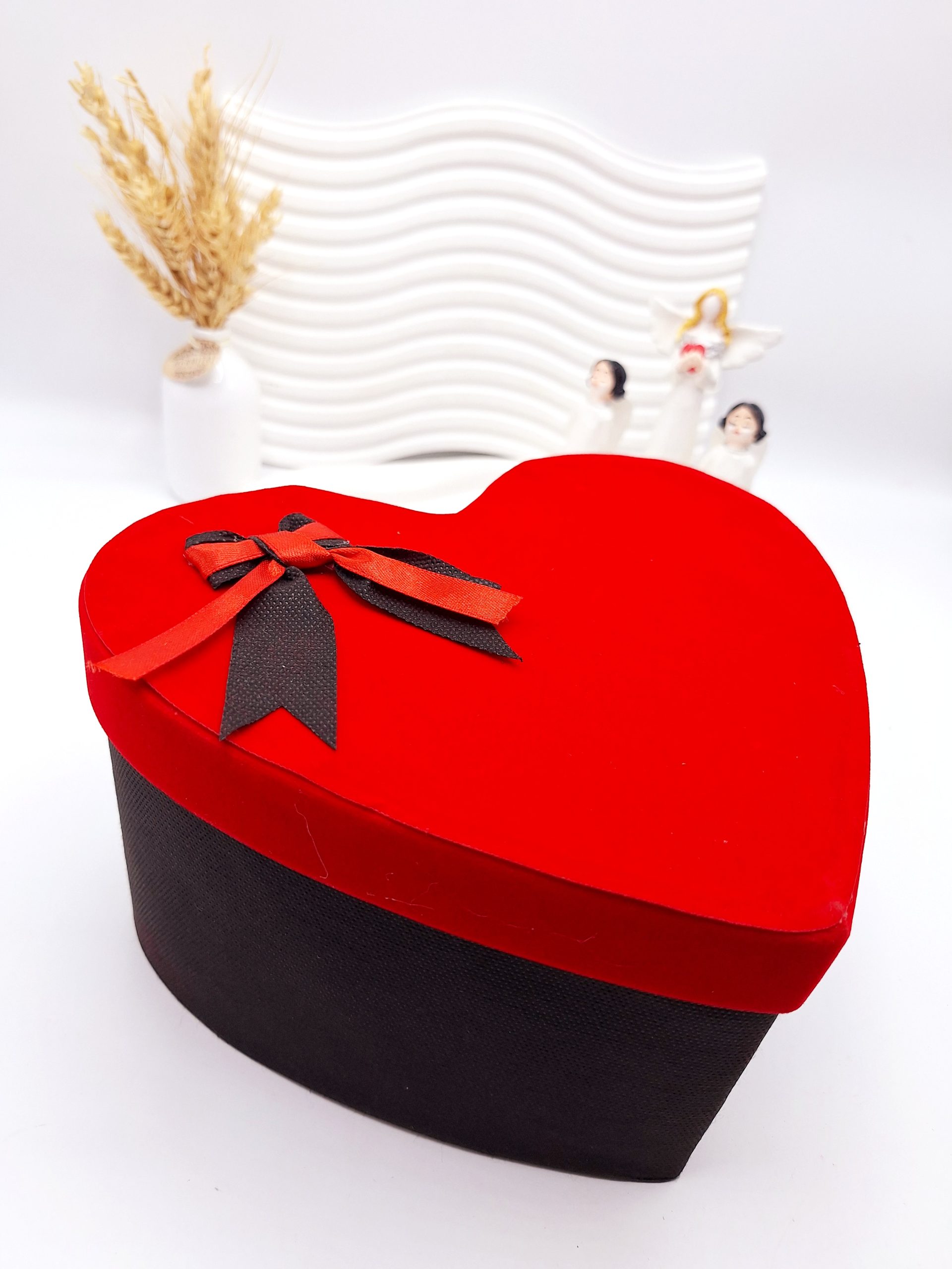 باکس قلبی پاپیون دار سایز بزرگ