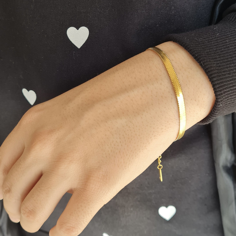 دستبند ماری رنگ طلایی