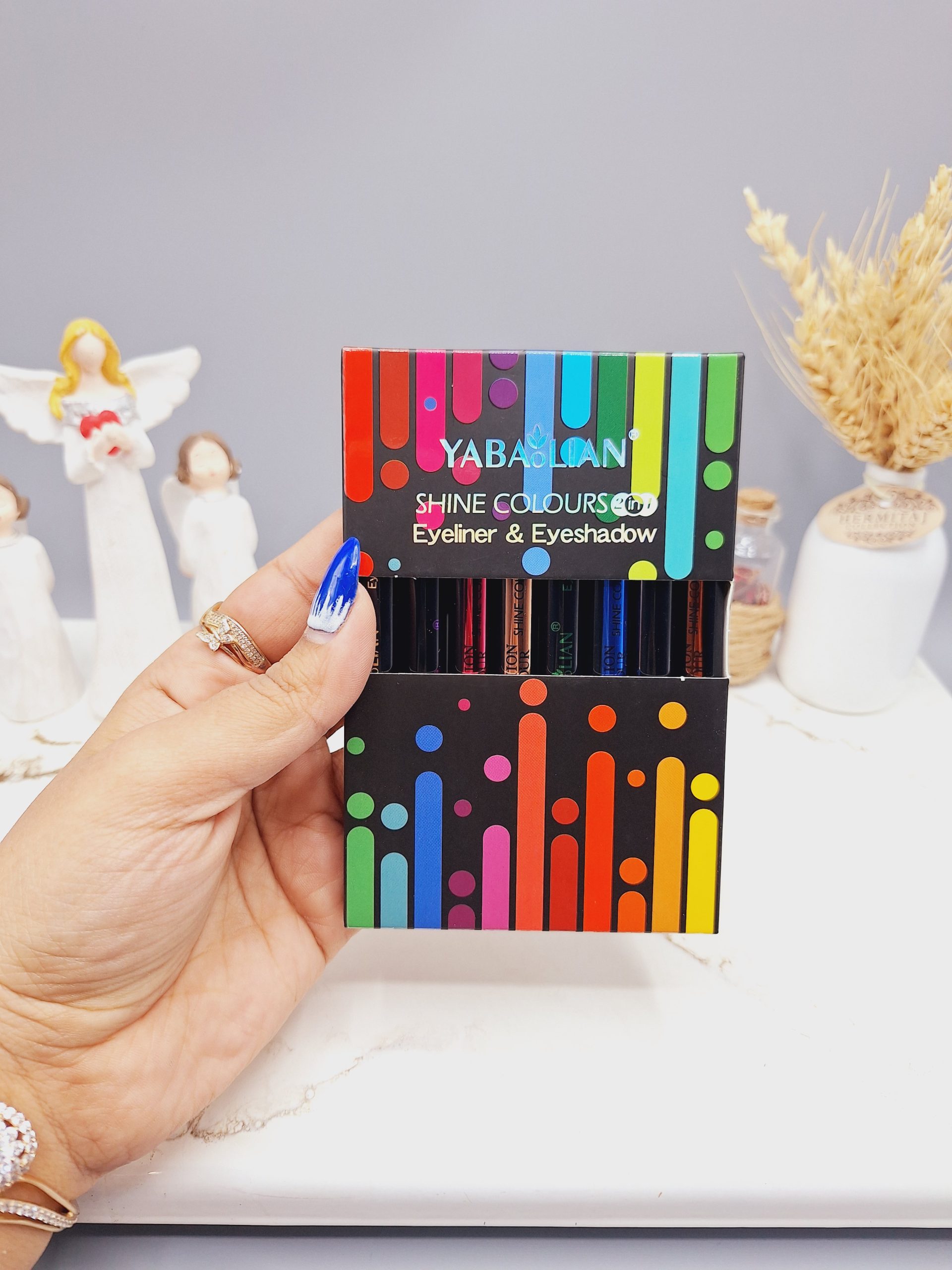 پک 12 تایی خط چشم رنگی فوق العاده زیبا و ضد آب ترند YABAGLIAN کد 0126