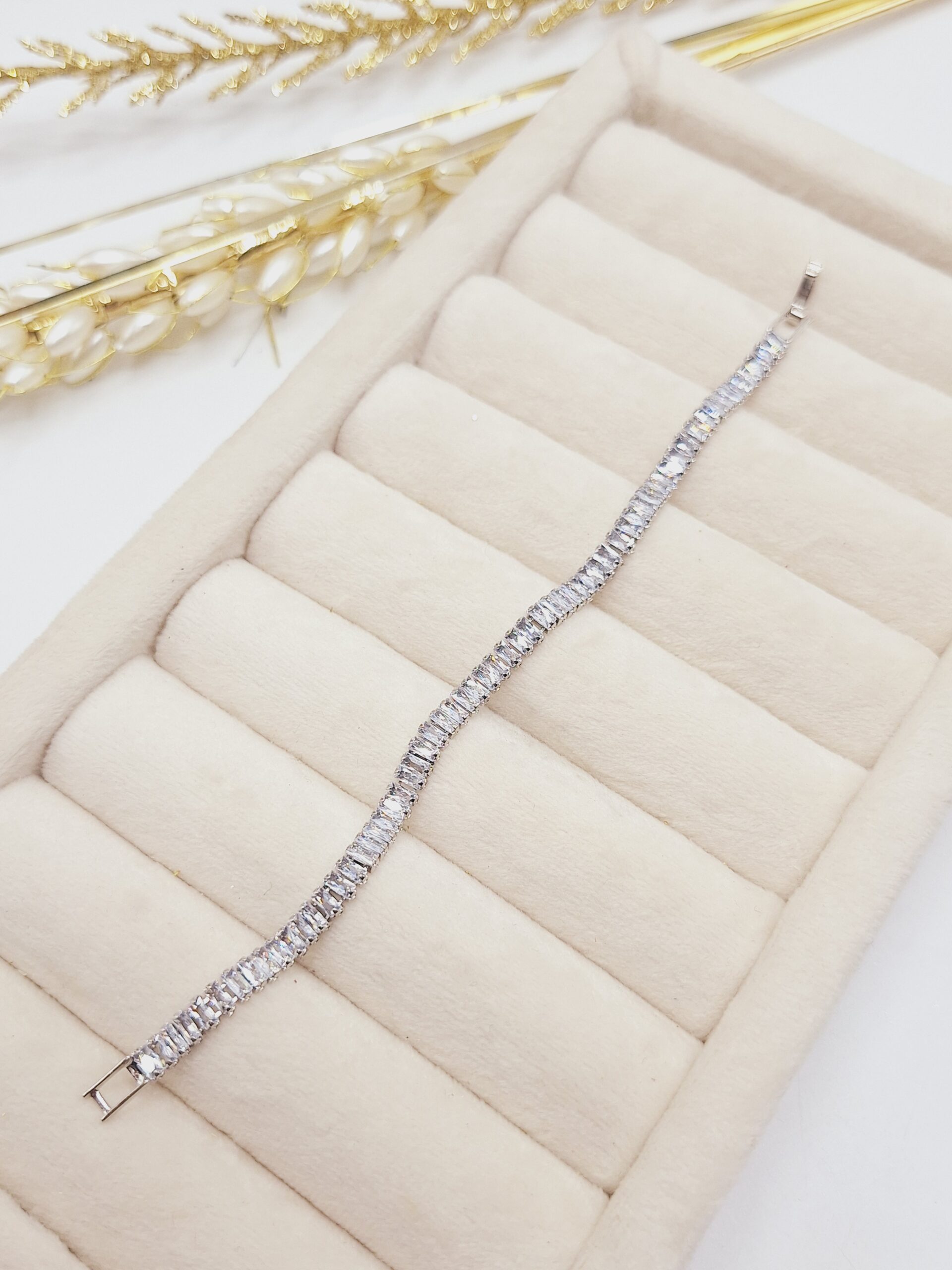 دستبند پرطرفدار تنیسی نقره ای