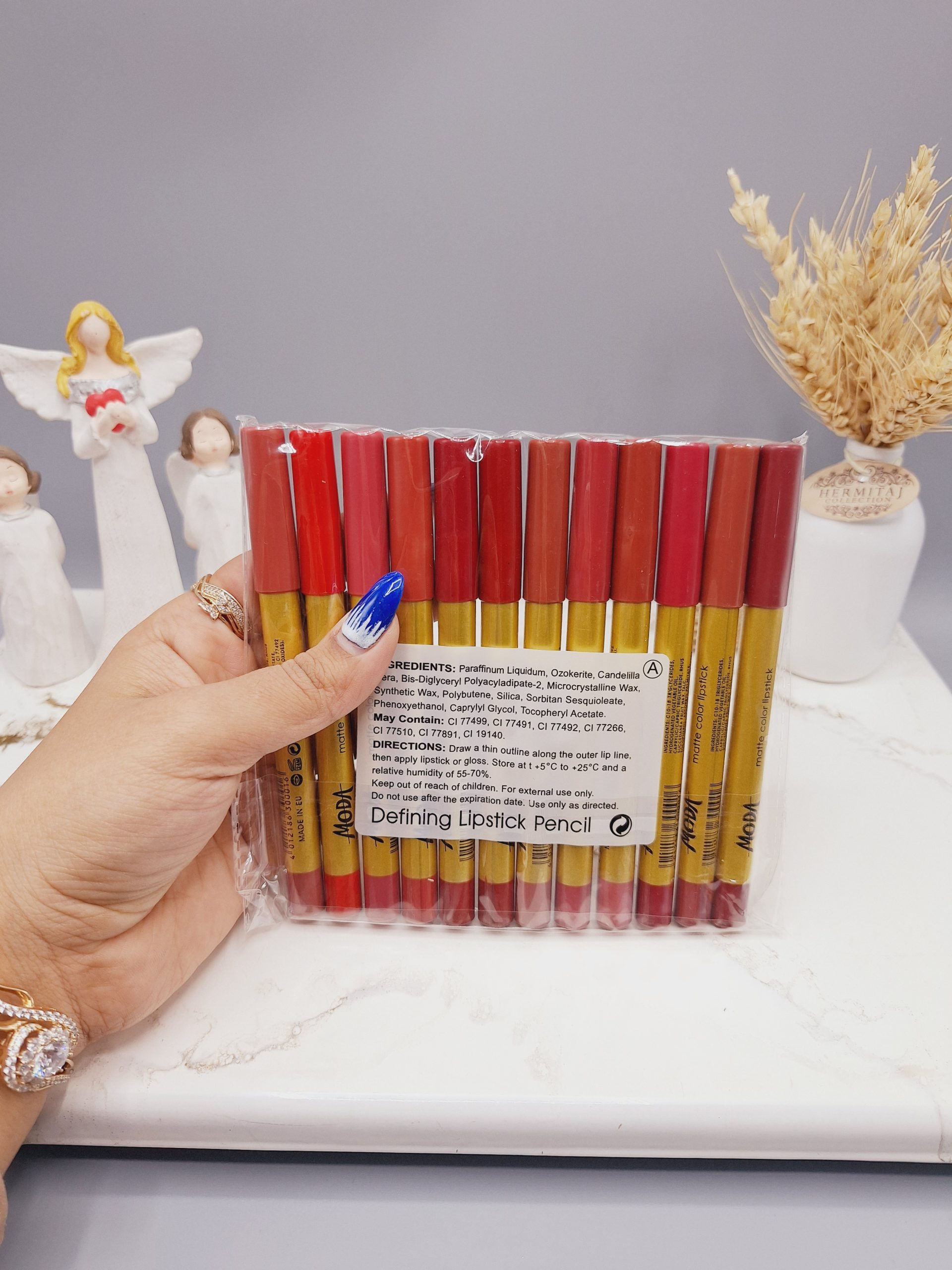 پک رژ مدادی 12 تایی برند مدا MODA (پوکه وسط طلایی)