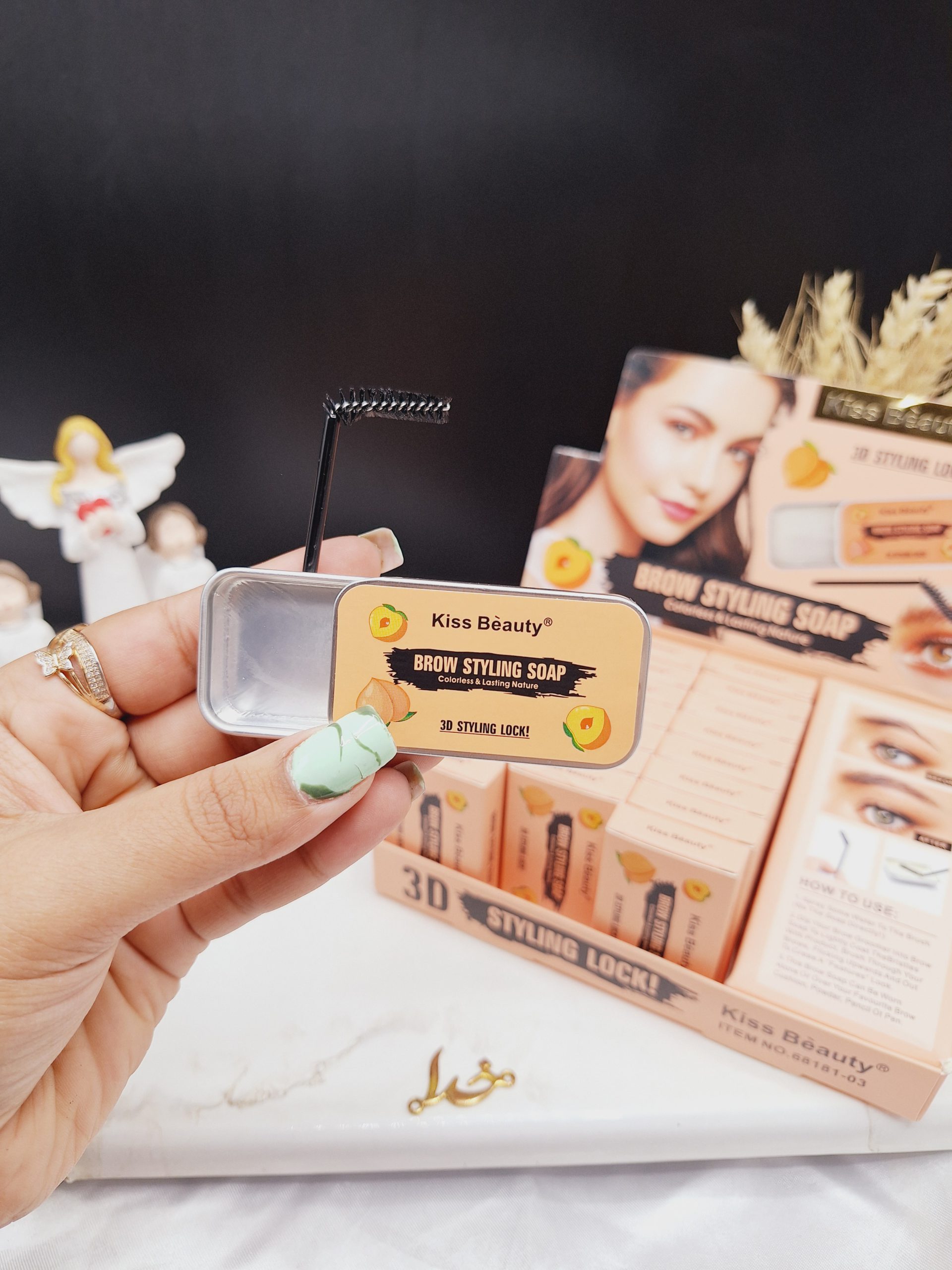 صابون لیفت ابرو هلویی برند کیس بیوتی Kiss Beauty کد 03_68181