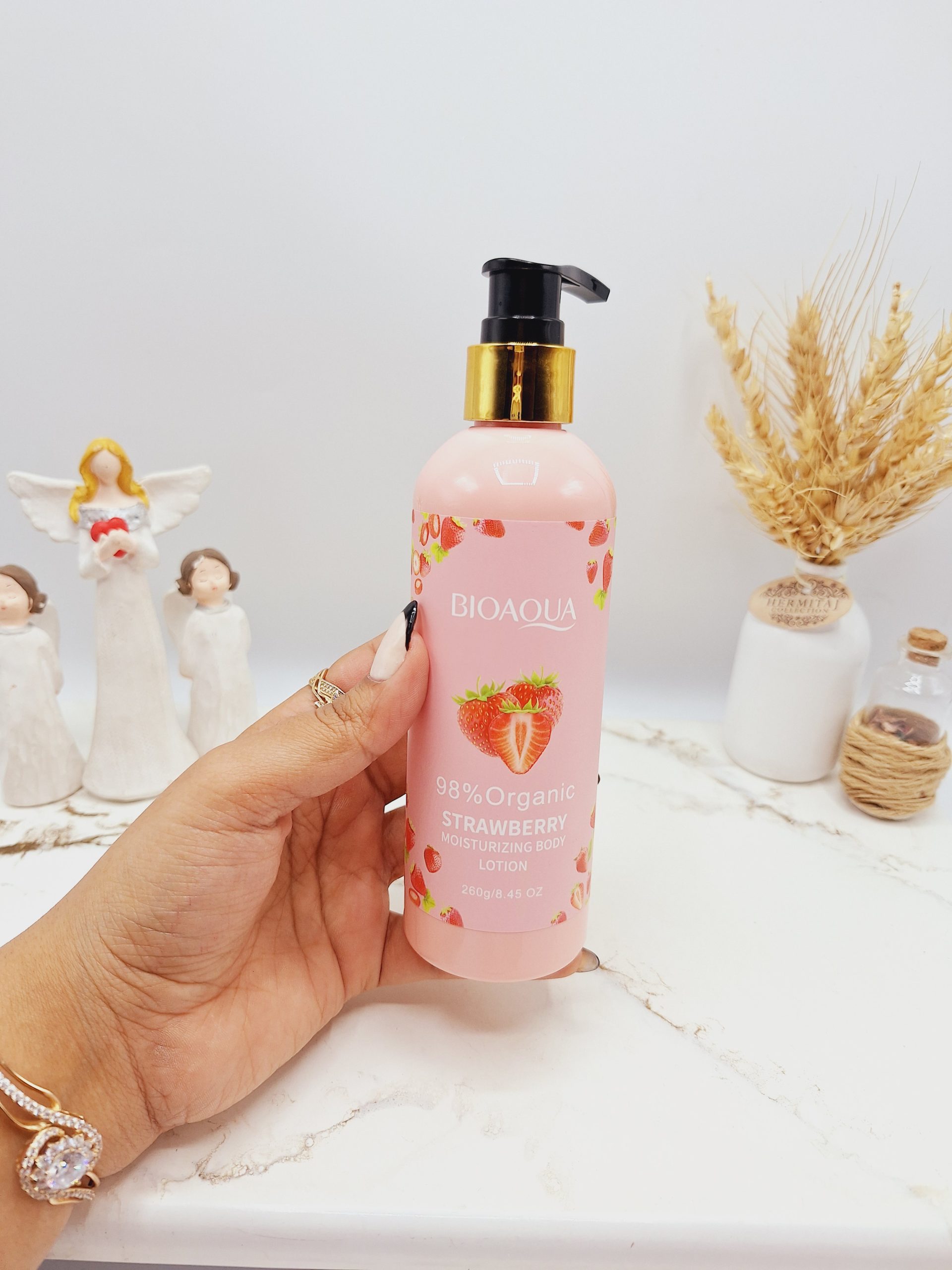 لوسیون بدن پمپی توت فرنگی آبرسان عمقی پوست بیوآکوا کد 2834