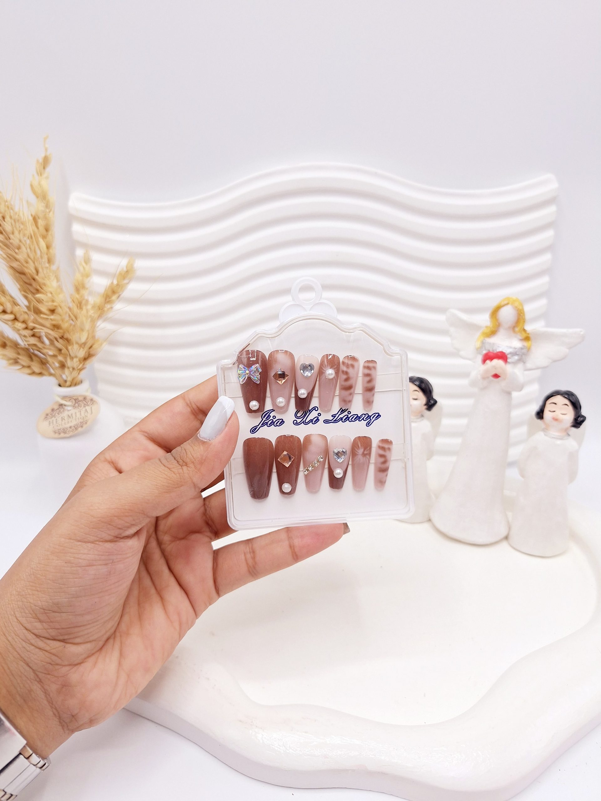 ناخن مصنوعی پینترستی Pia Di Liong