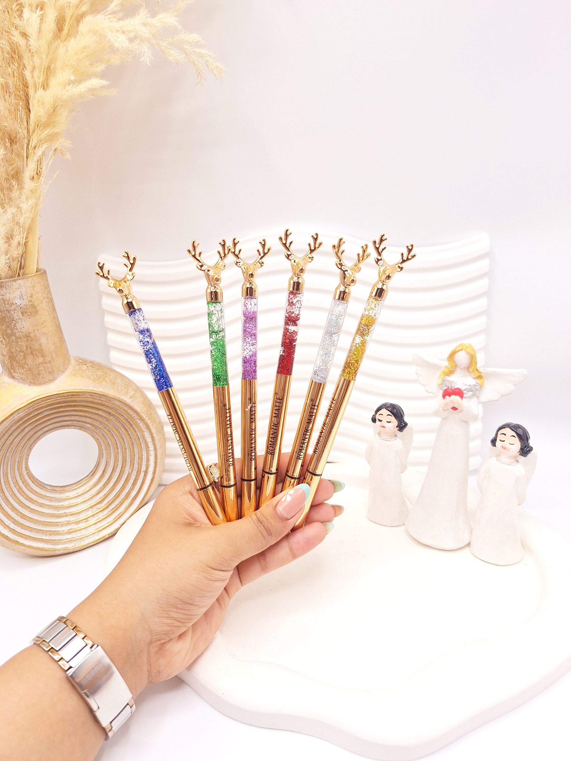 خط چشم گوزنی آکواریومی برند رومانتیک مات کد 6751