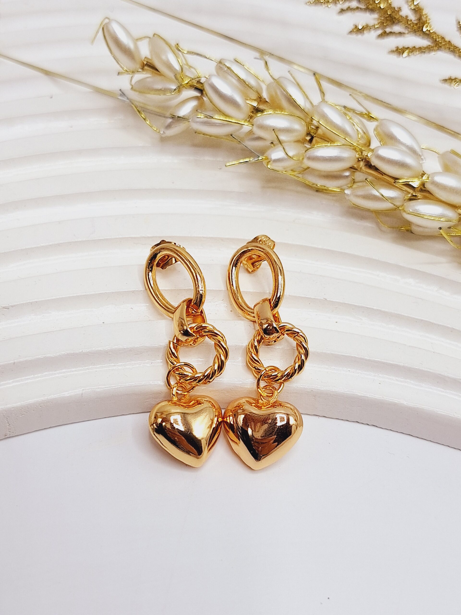 گوشواره طرح آویز قلب طلایی برند YSX