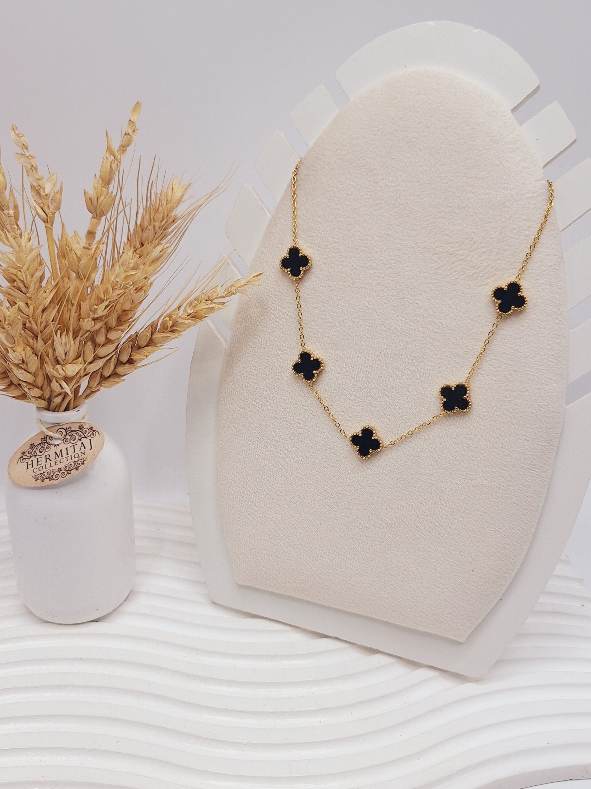 گردنبند پرطرفدار ون کلیف (مشکی طلایی)