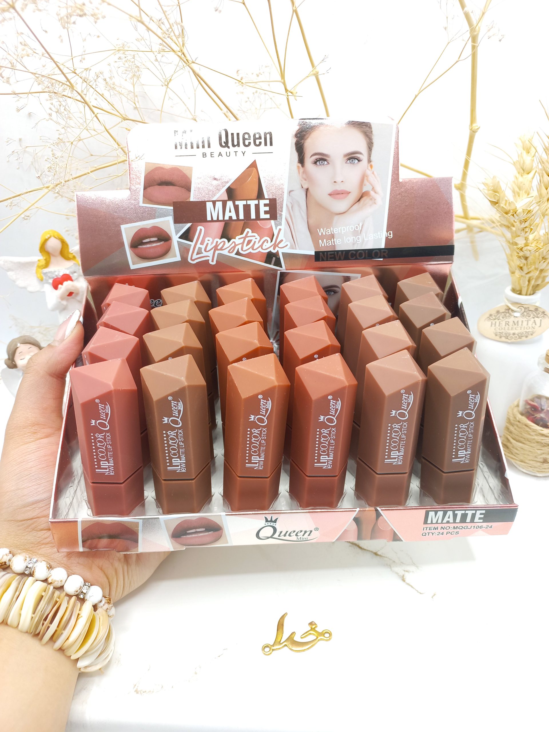 پک 6 تایی رژ جامد مات کوئین Queen کد j106_24