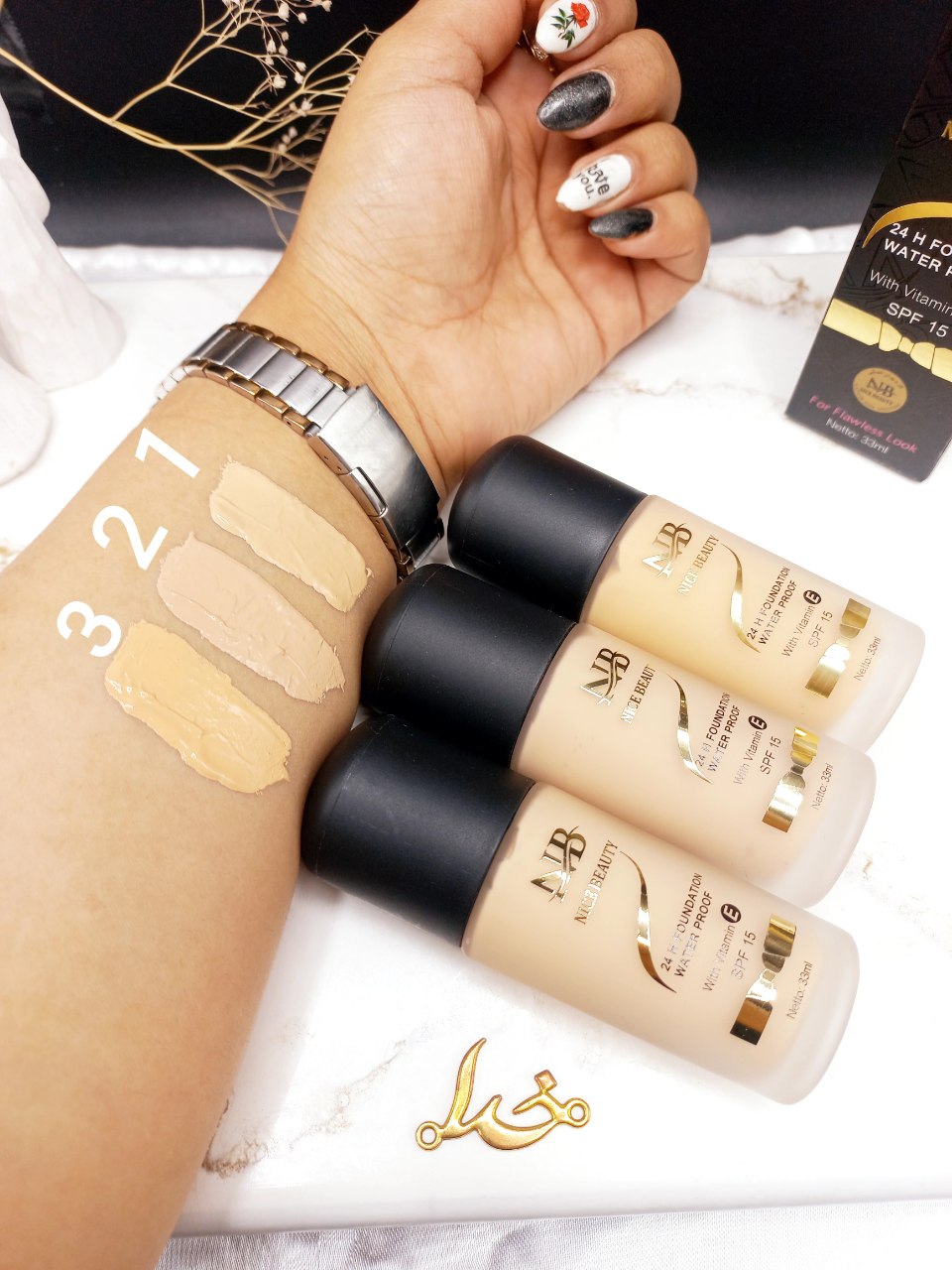 کرم پودر Spf15 ضدآب و ویتامین E نایس بیوتی NICE BEAUTY کد 4045