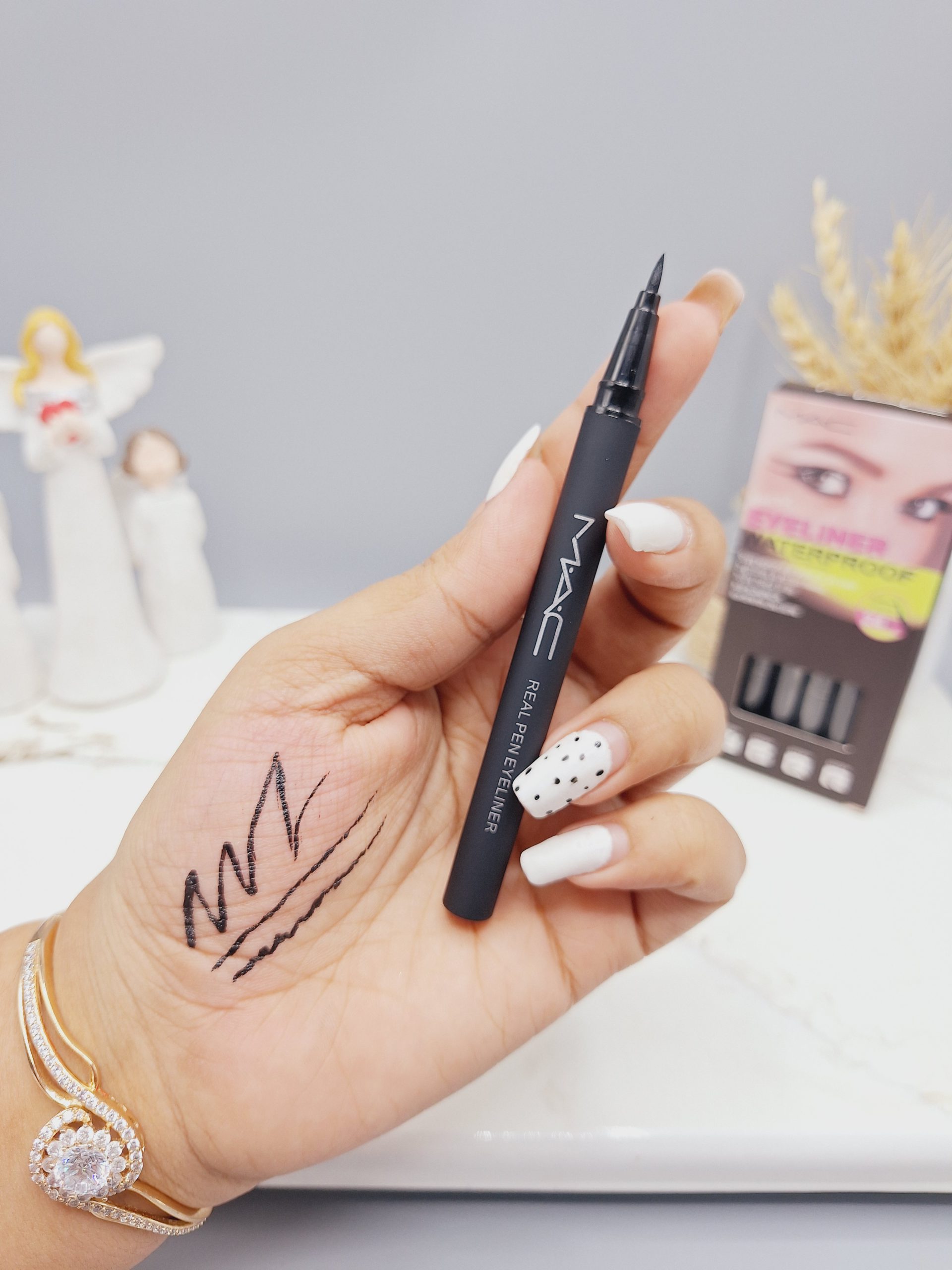 خط چشم ماژیکی ضد آب کد 7166