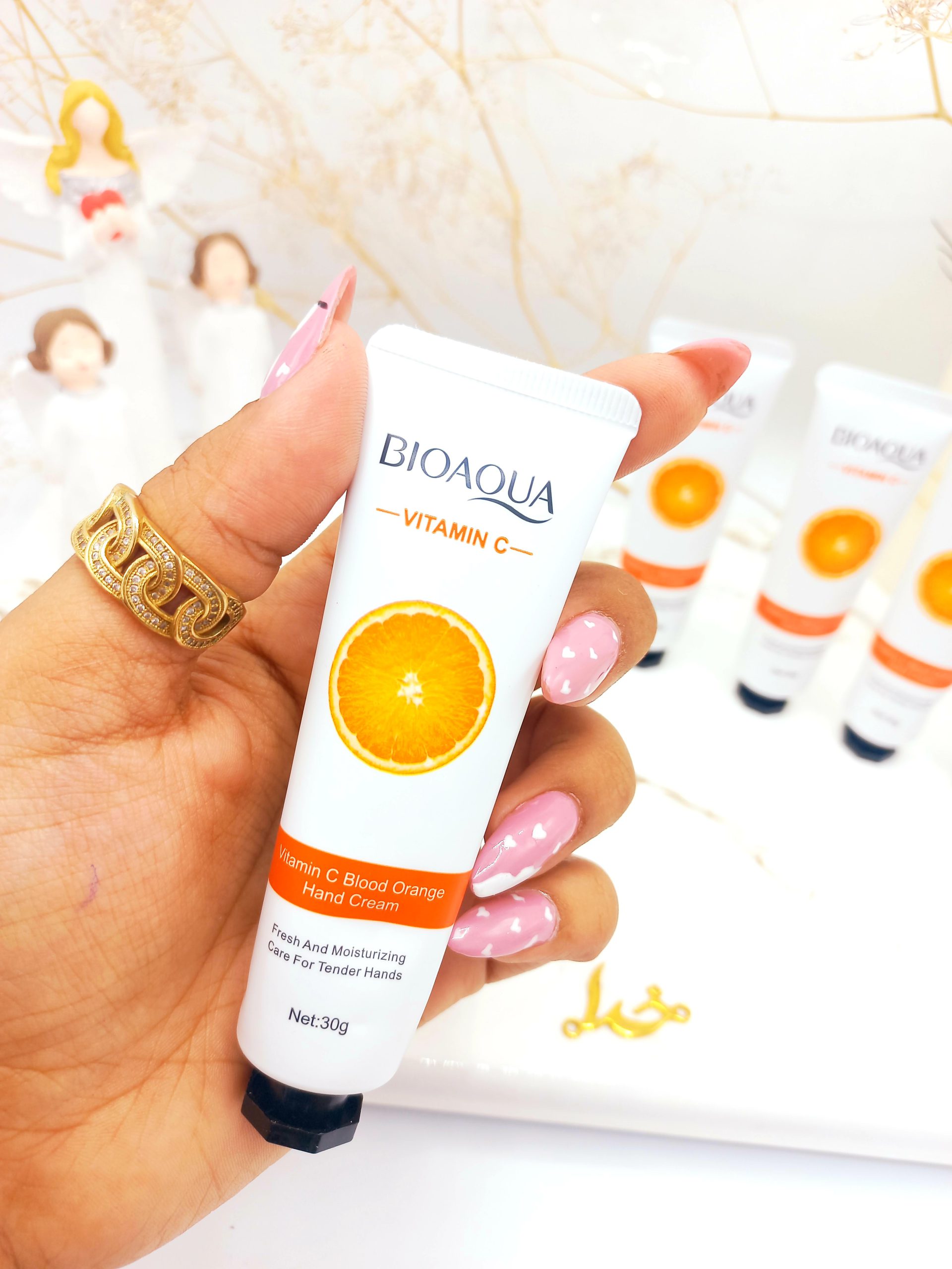 کرم دست تیوپی ویتامین سی 30 گرم بیوآکوا BIOAQUA کد BQY1801