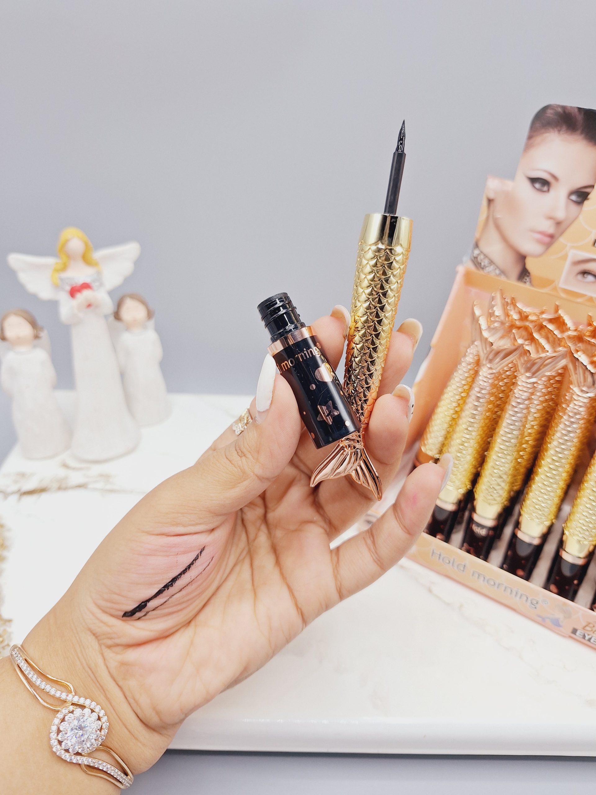 خط چشم مویی پوکه پری دریایی برند هولد مورنینگ کد N575