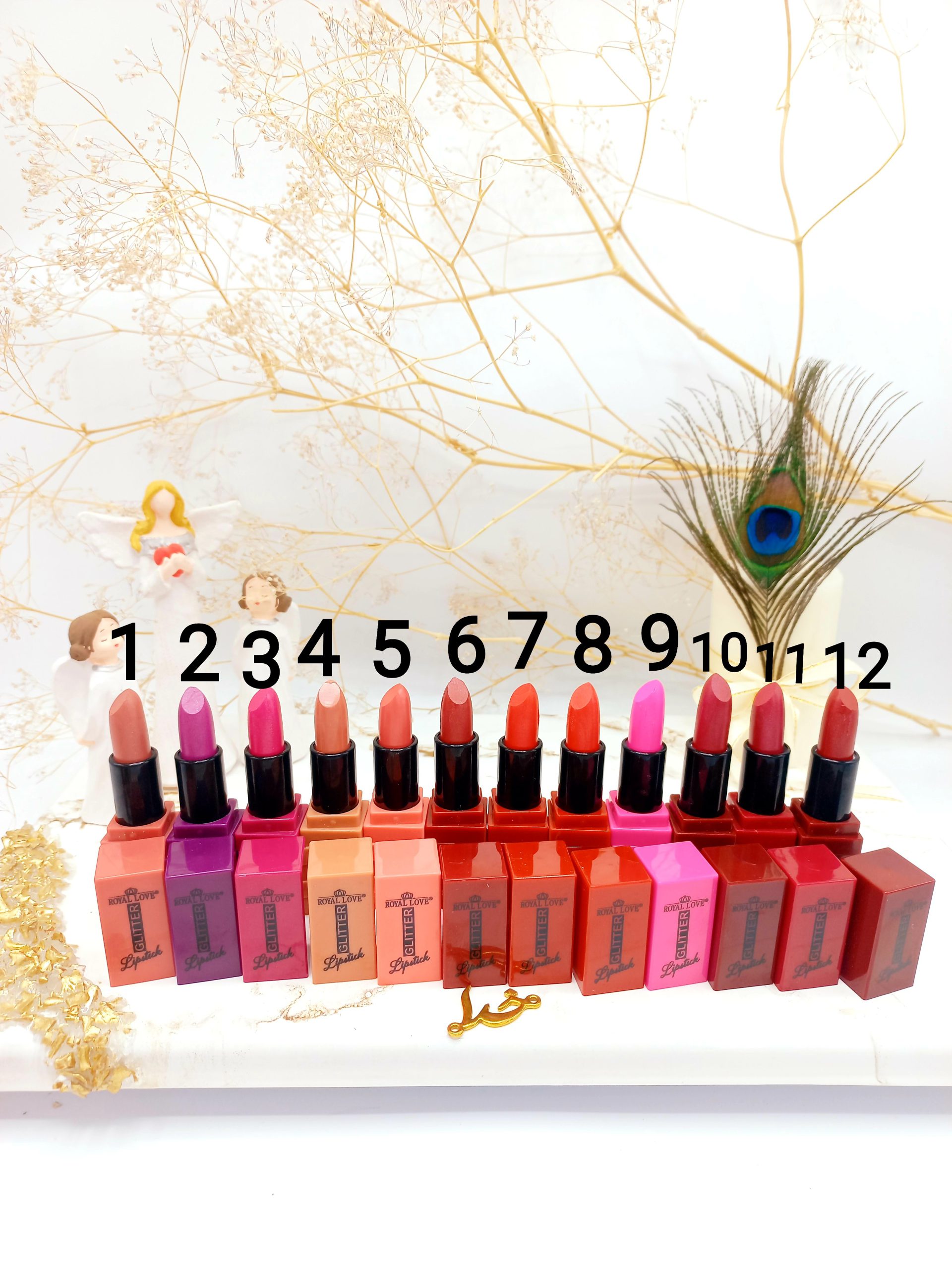 رژ جامد پرطرفدار گلیتری رویال لاو ROYAL LOVE کد 98091