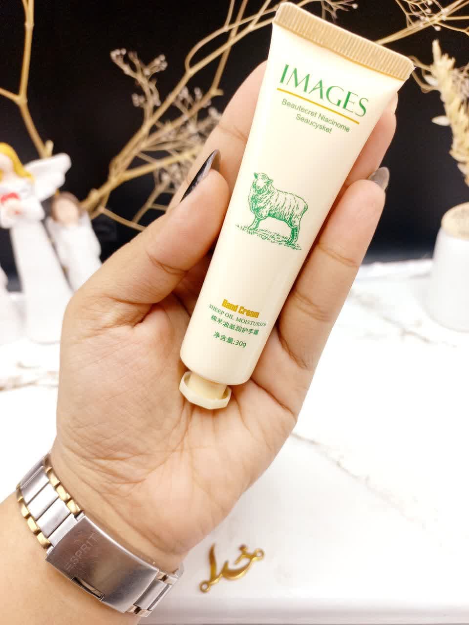 کرم دست تیوپی مرطوب کننده گوسفند 30 گرم برند ایمیجز IMAGES کد XXM77450