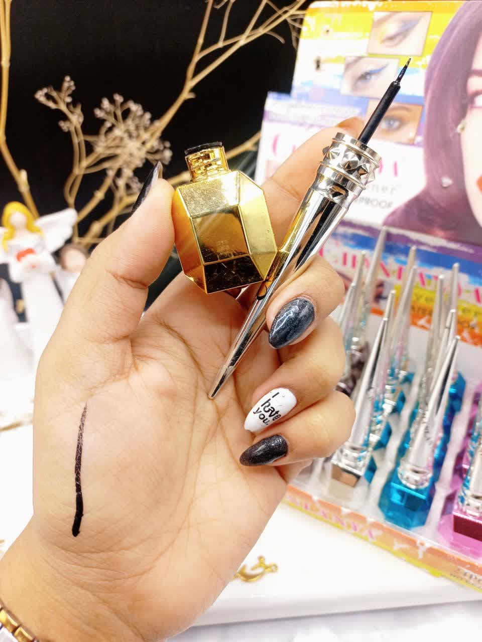 خط چشم مشکی مویی پوکه رنگی طرح چهارگوش برند چانلانیا CHANLANYA کد E6202