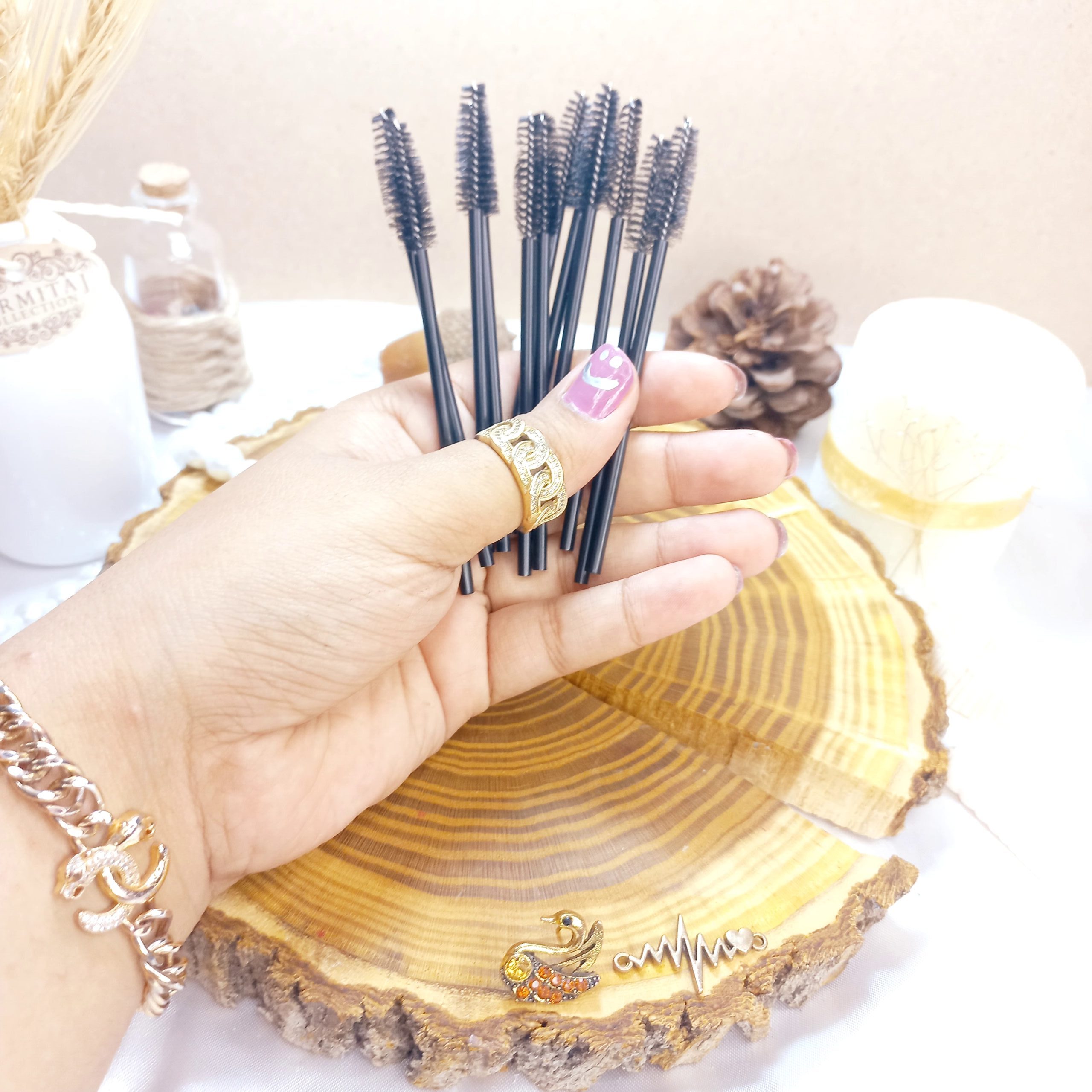 برس ابرو و مژه