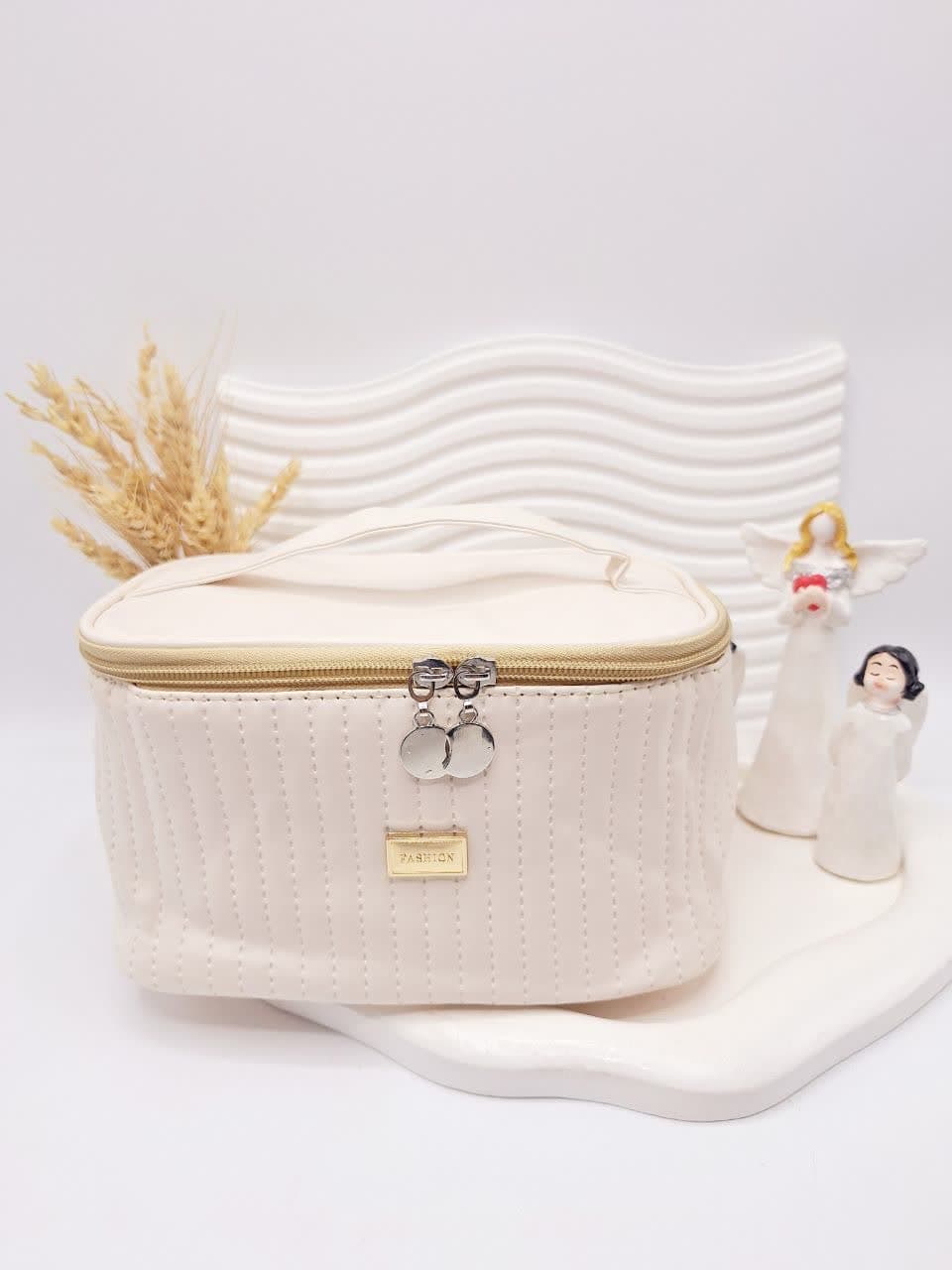 کیف لوازم آرایشی چرمی دوخت شده (رنگ کرم) FASHION