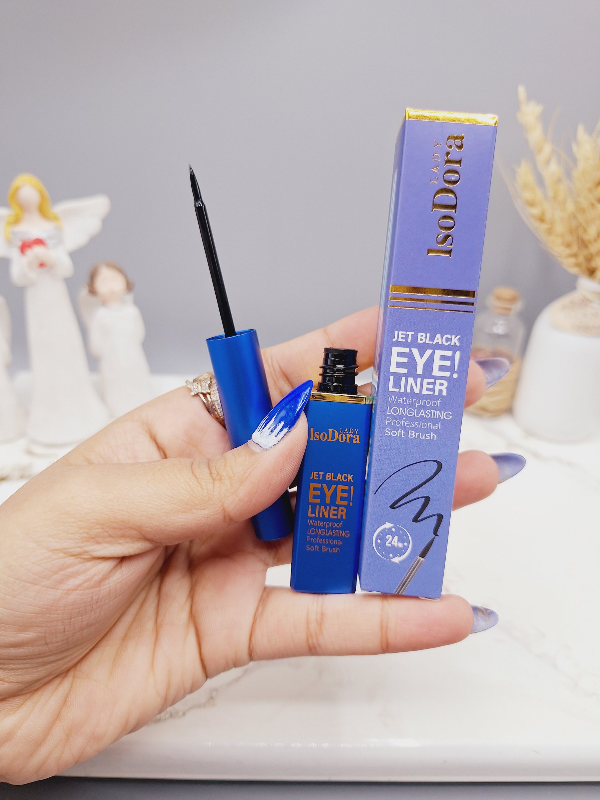 خط چشم ماژیکی رنگ مشکی برند Isodora کد 353