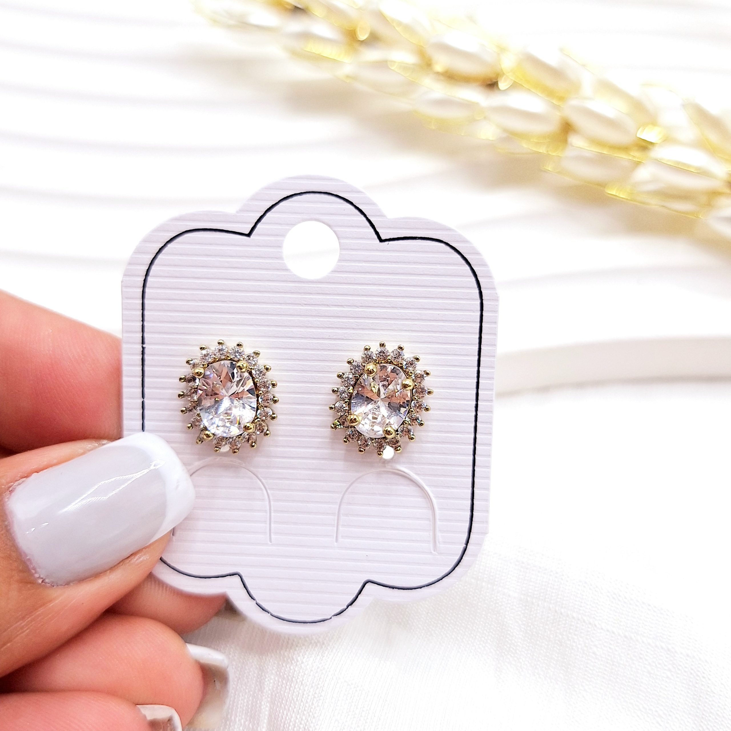 گوشواره نگین دار جواهری میخی کد 05007