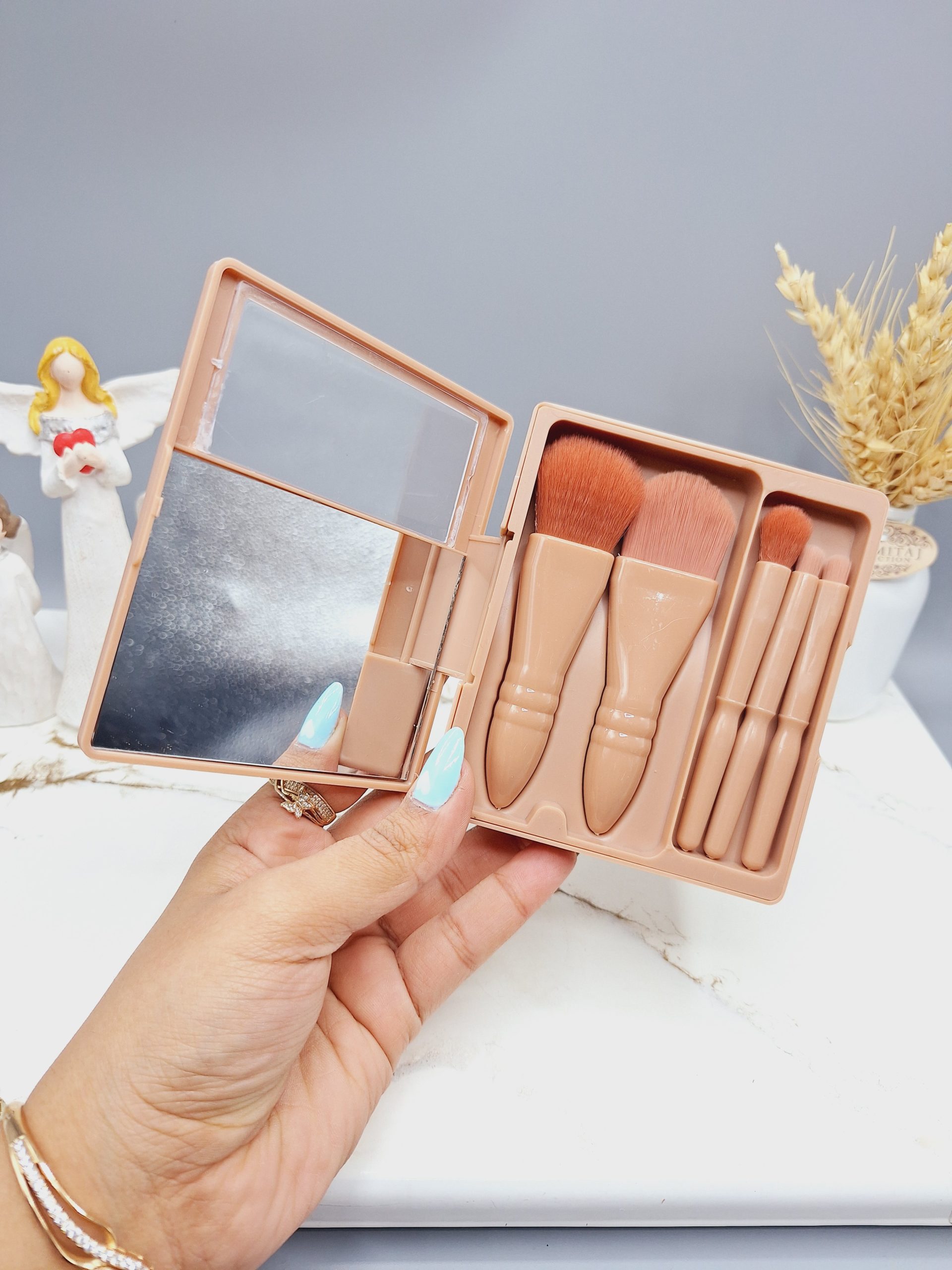 ست براش پر تراکم آینه دار و باکس دار  رنگ (نود یا قهوه ای)