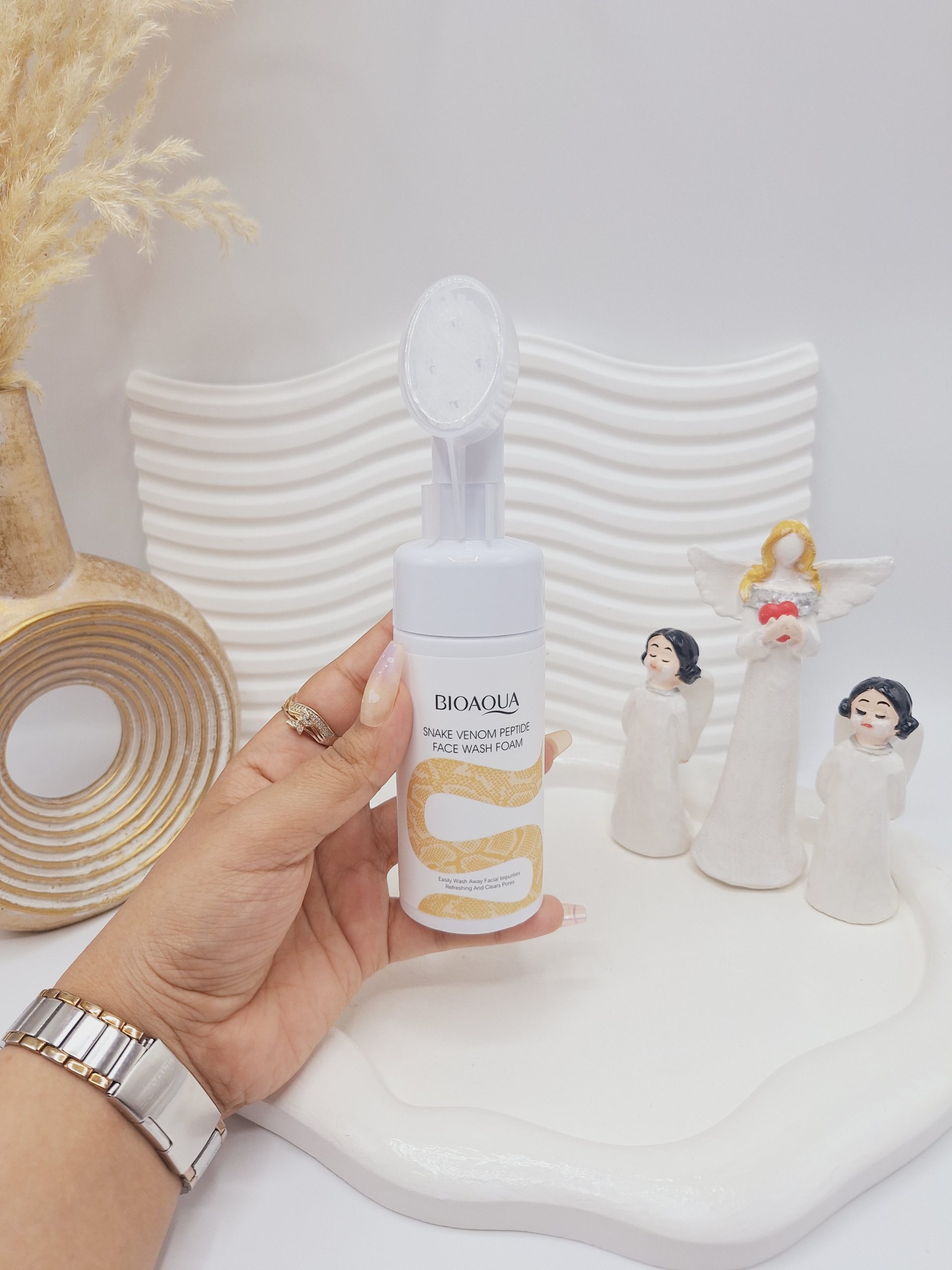 فوم براش دار پاک کننده منافذ سم مار برند بیوآکوا کد 13903