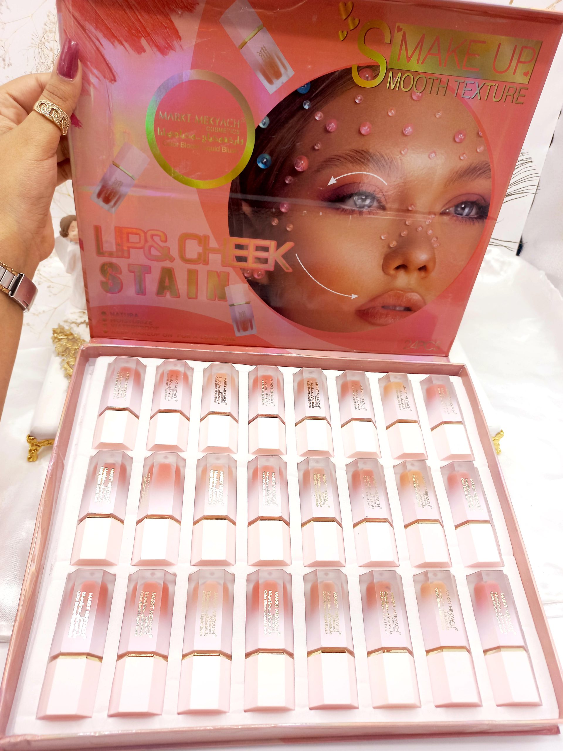 رژگونه مایع پد دار مارکت مکیاچ کد W100