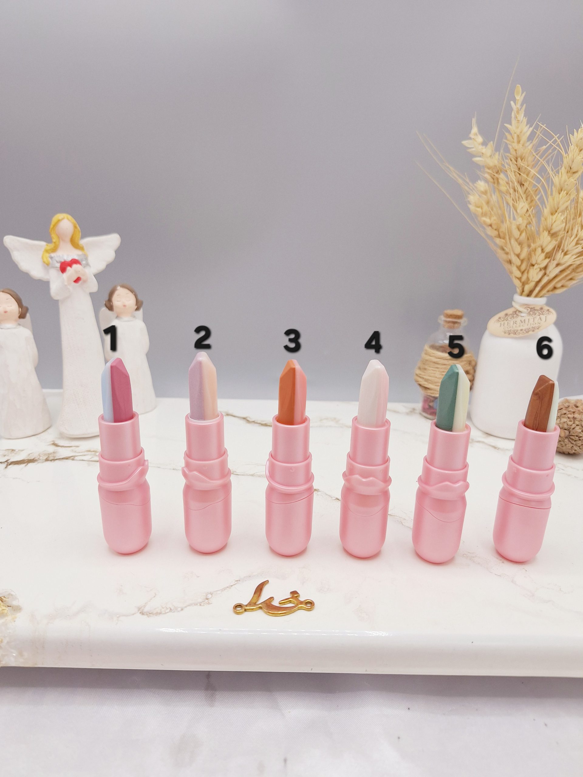 بالم لب حرارتی استیکی دو طرفه برند میس بیتی Miee Betty کد K3381